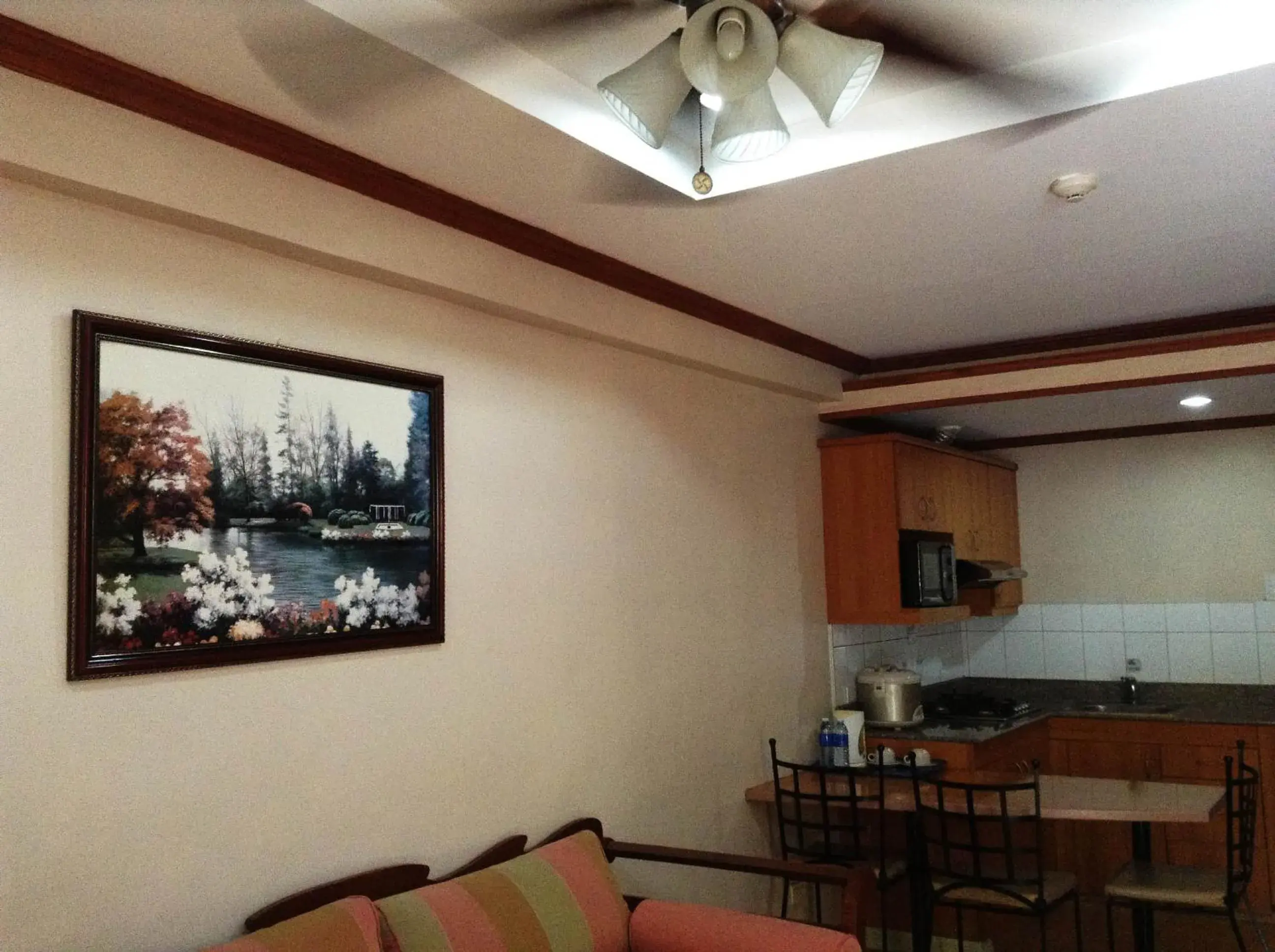 Seating area, Kitchen/Kitchenette in Crown Regency Residences Davao