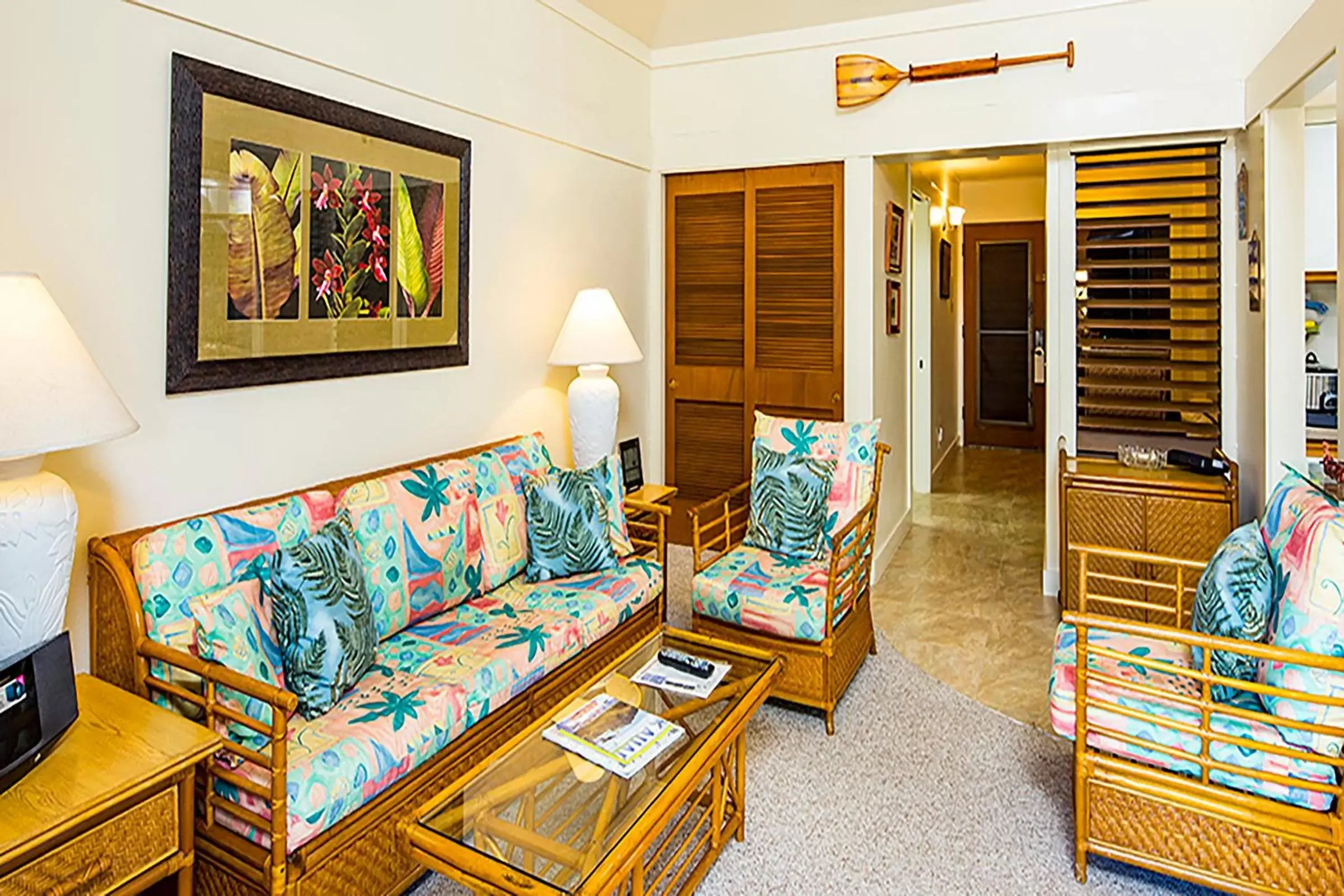 Living room, Seating Area in Castle Kiahuna Plantation & The Beach Bungalows