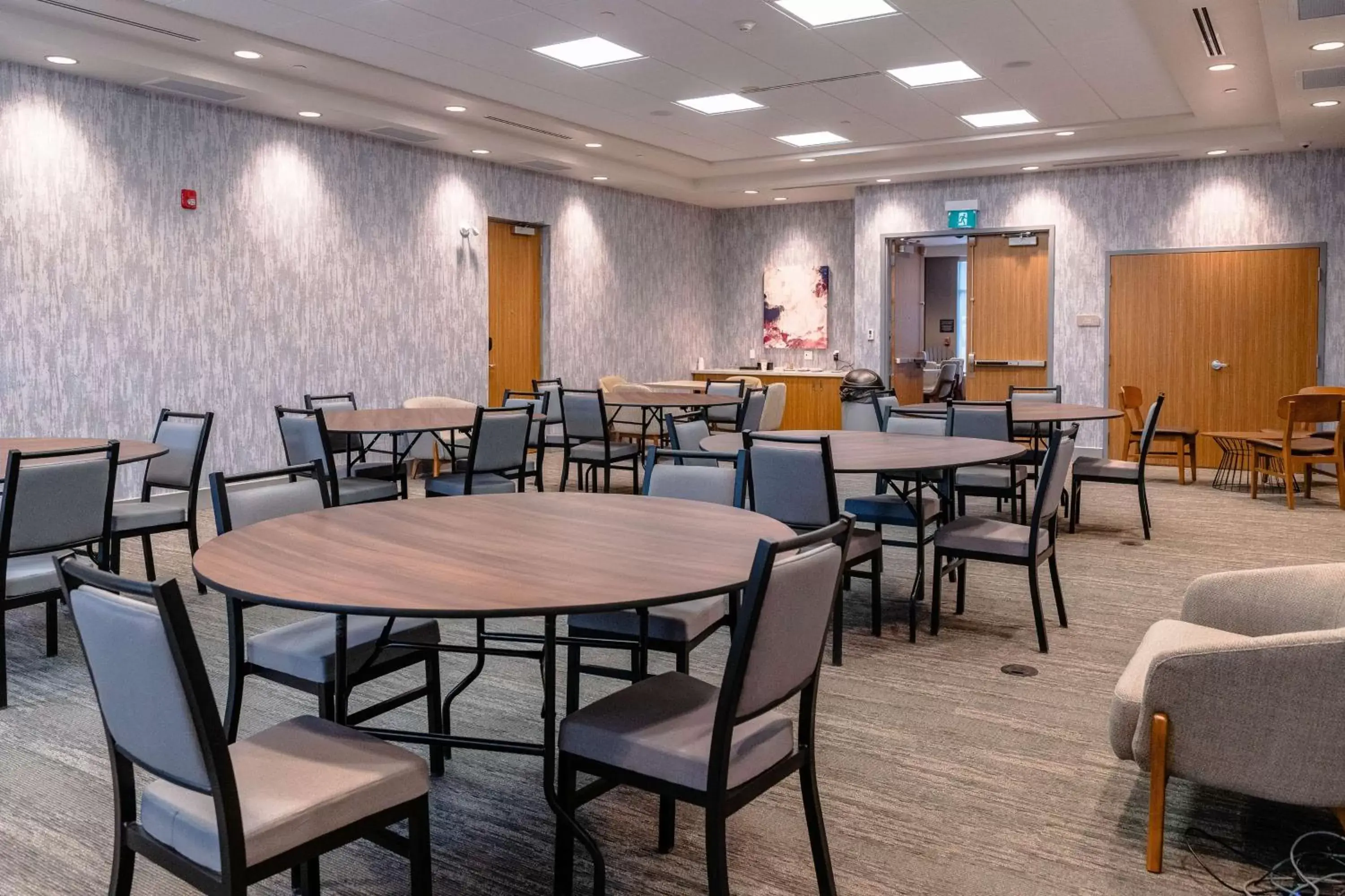 Meeting/conference room, Restaurant/Places to Eat in Hilton Garden Inn Sudbury, Ontario, Canada