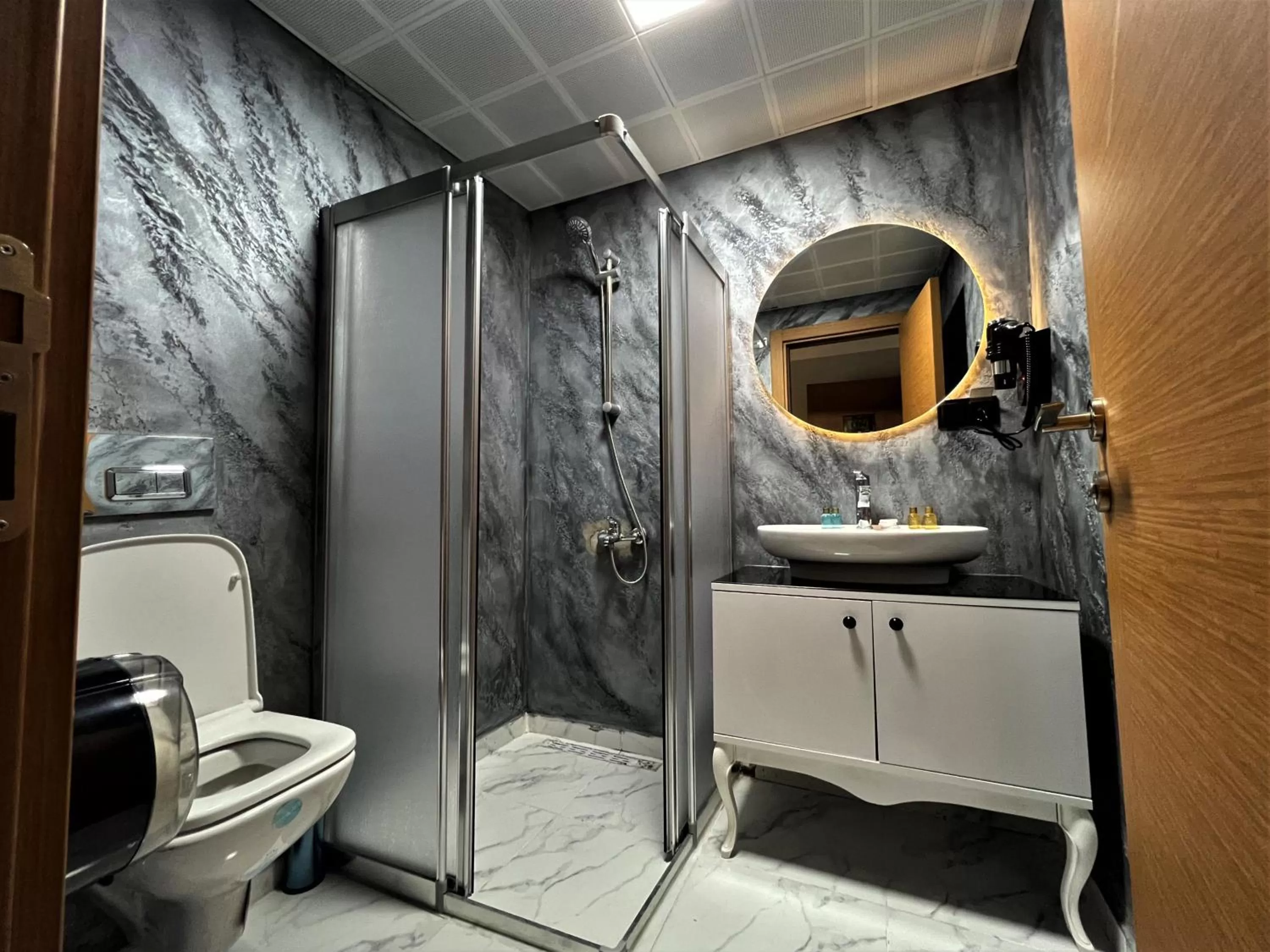 Bathroom in Grand Palace Hotel