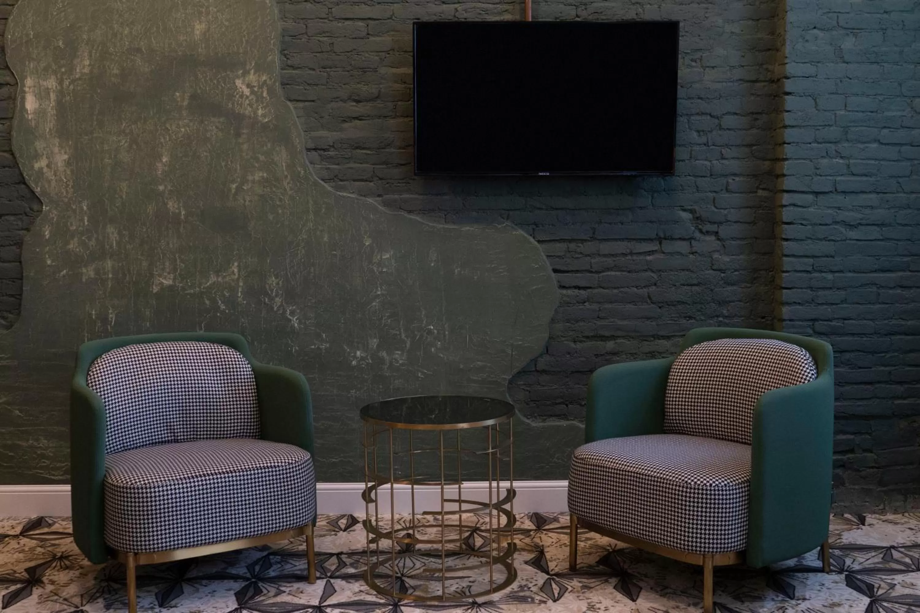 TV and multimedia in Grand Opera Hotel