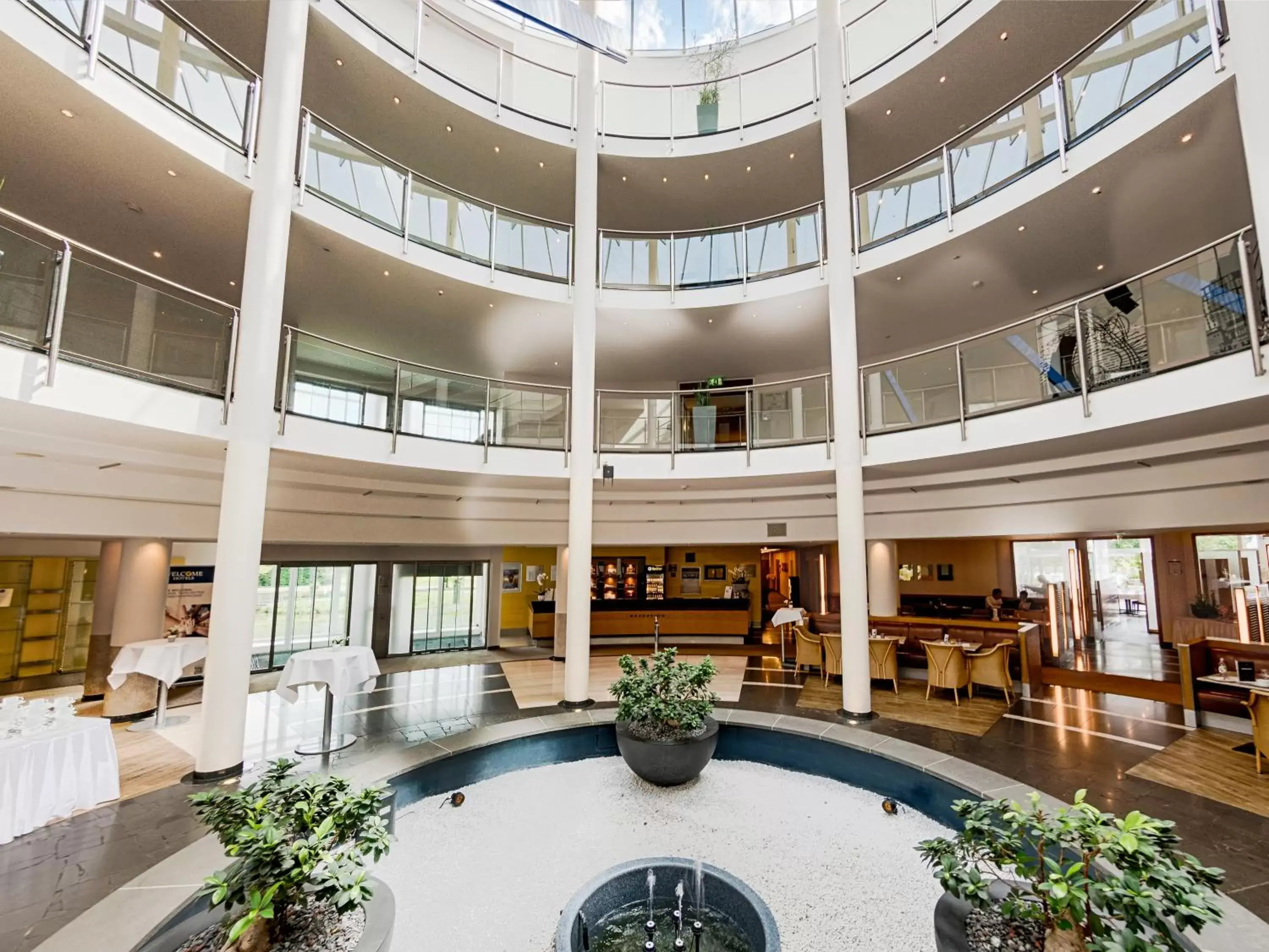 Lobby or reception, Swimming Pool in Welcome Hotel Wesel