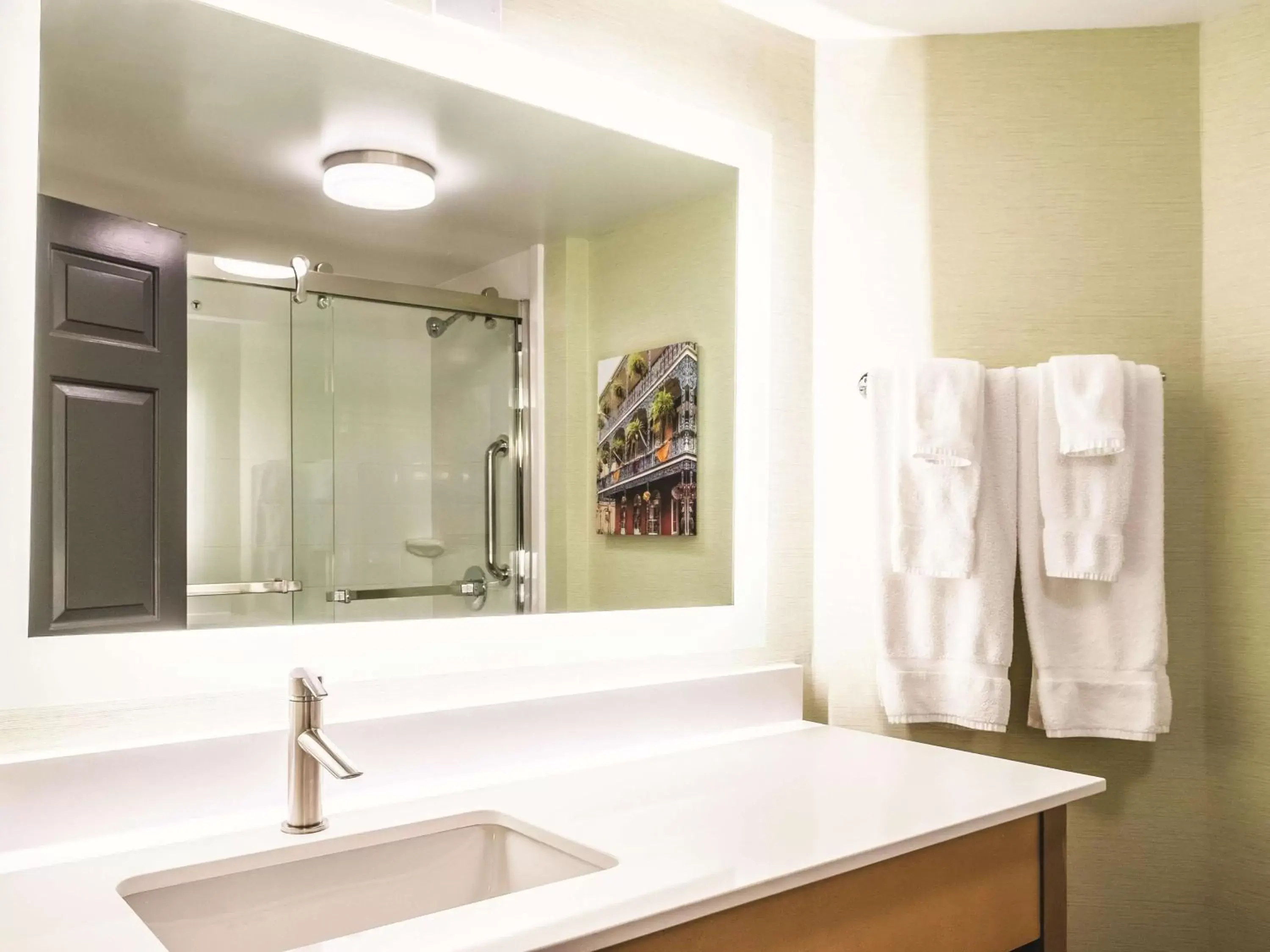 Photo of the whole room, Bathroom in La Quinta by Wyndham New Orleans Downtown