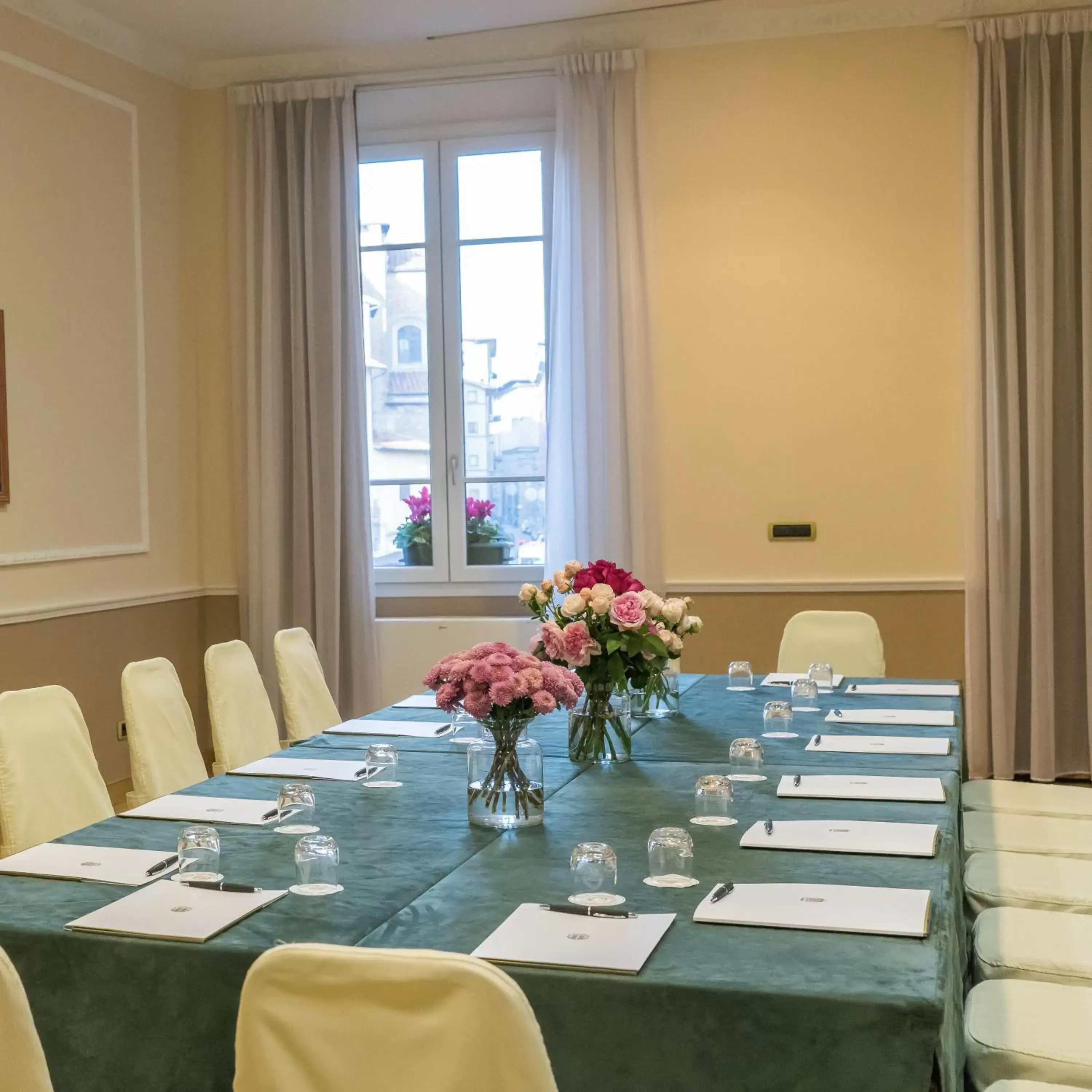 Meeting/conference room in Hotel Bernini Palace