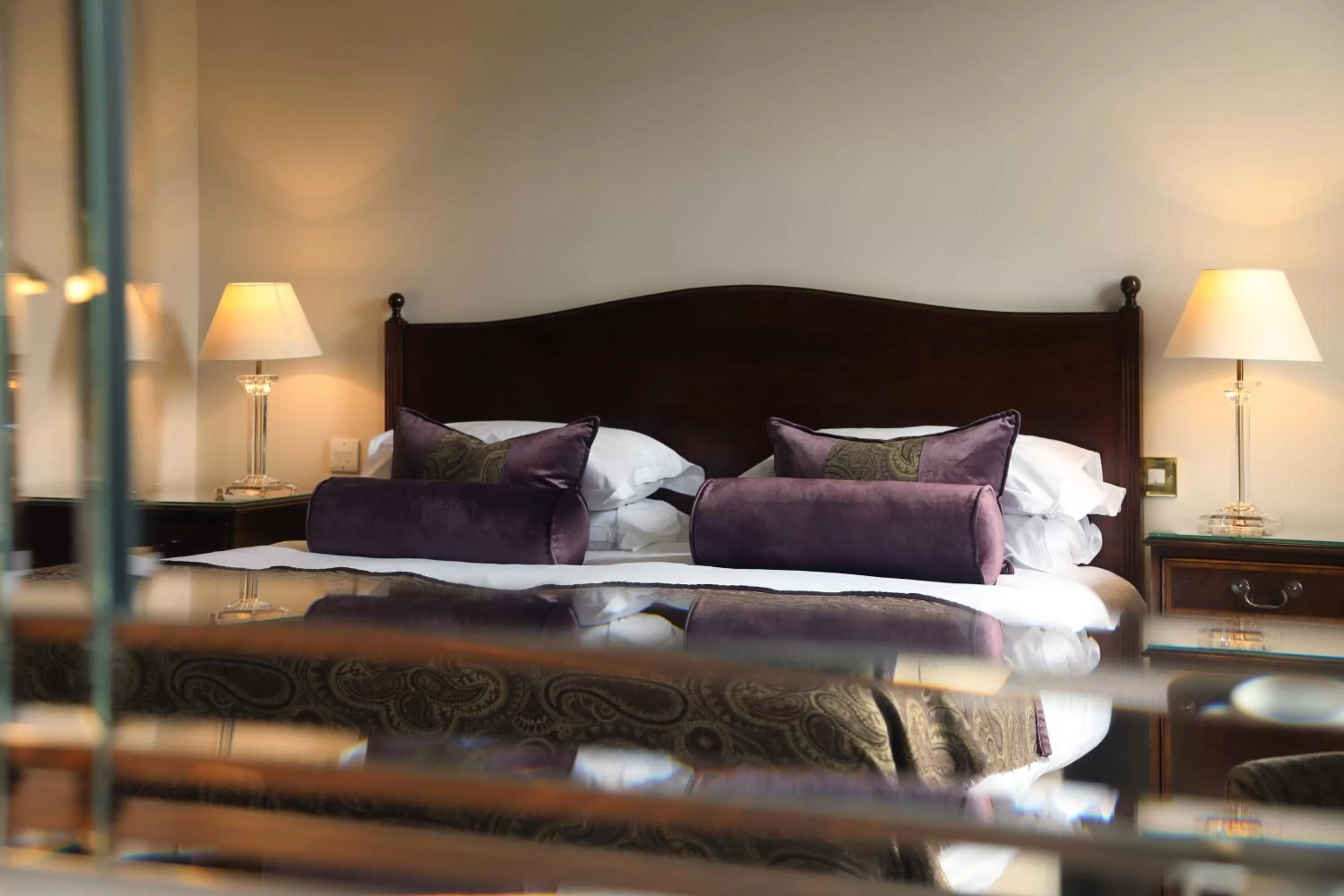 Bedroom, Bed in Macdonald Compleat Angler