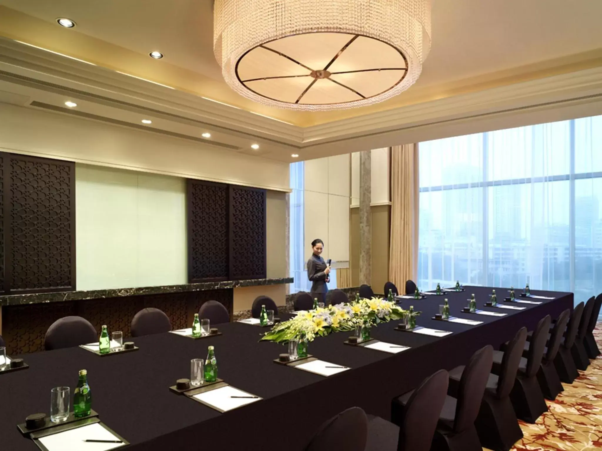 Banquet/Function facilities in Shangri-La Ningbo - The Three Rivers Intersection