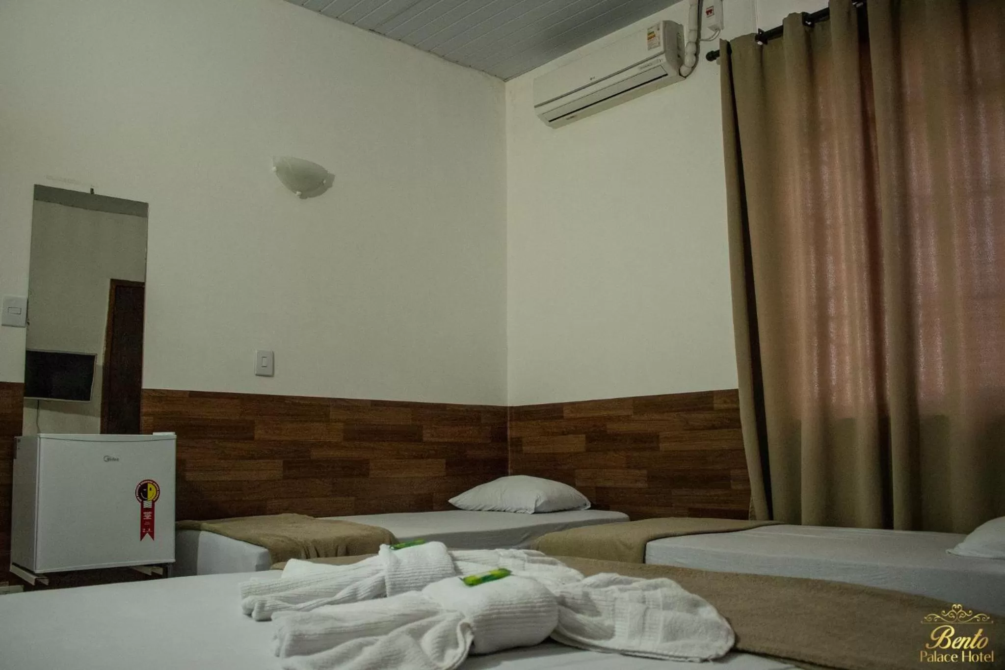 Bed in Bento palace hotel