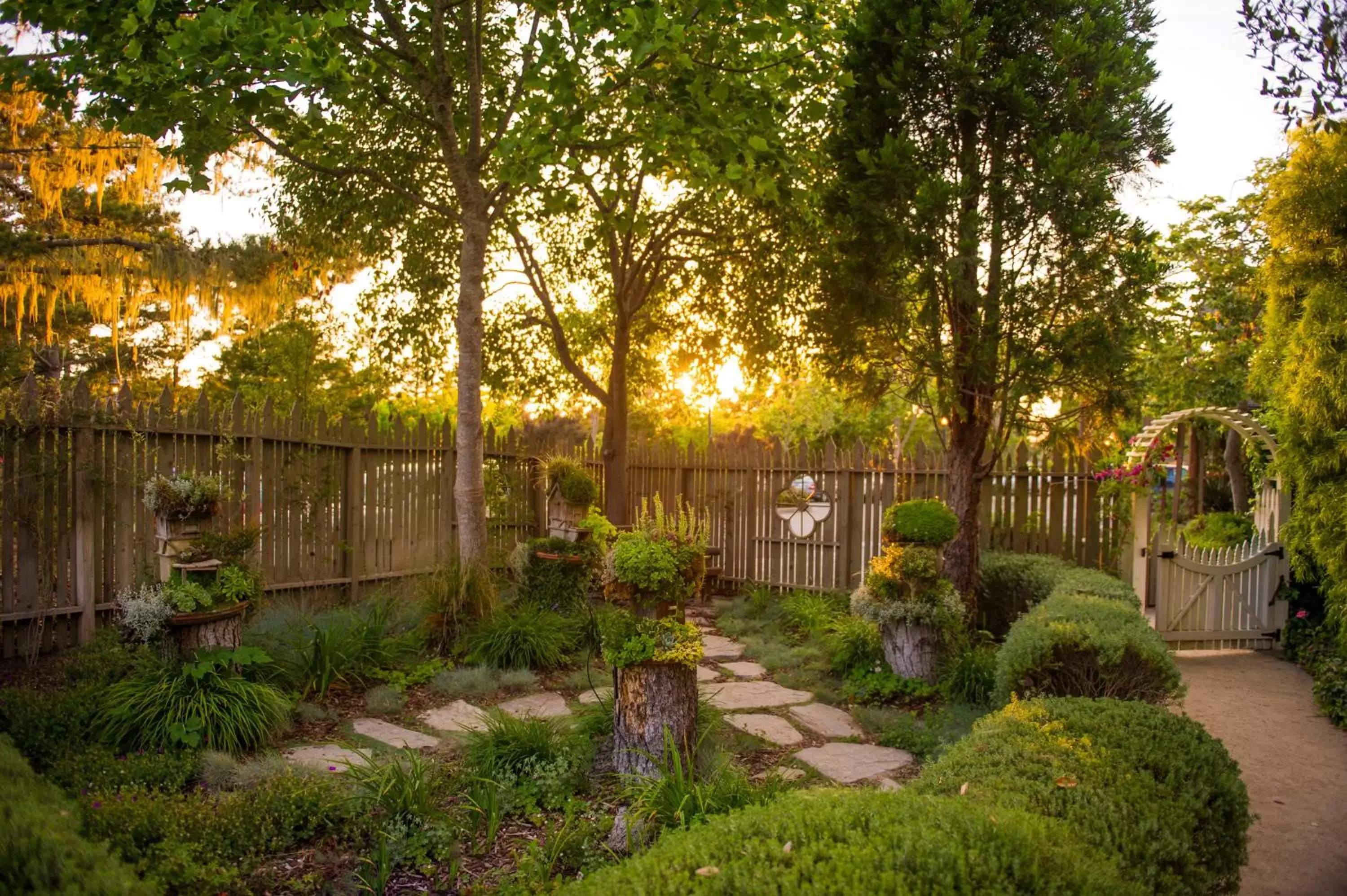 Garden in Cambria Pines Lodge