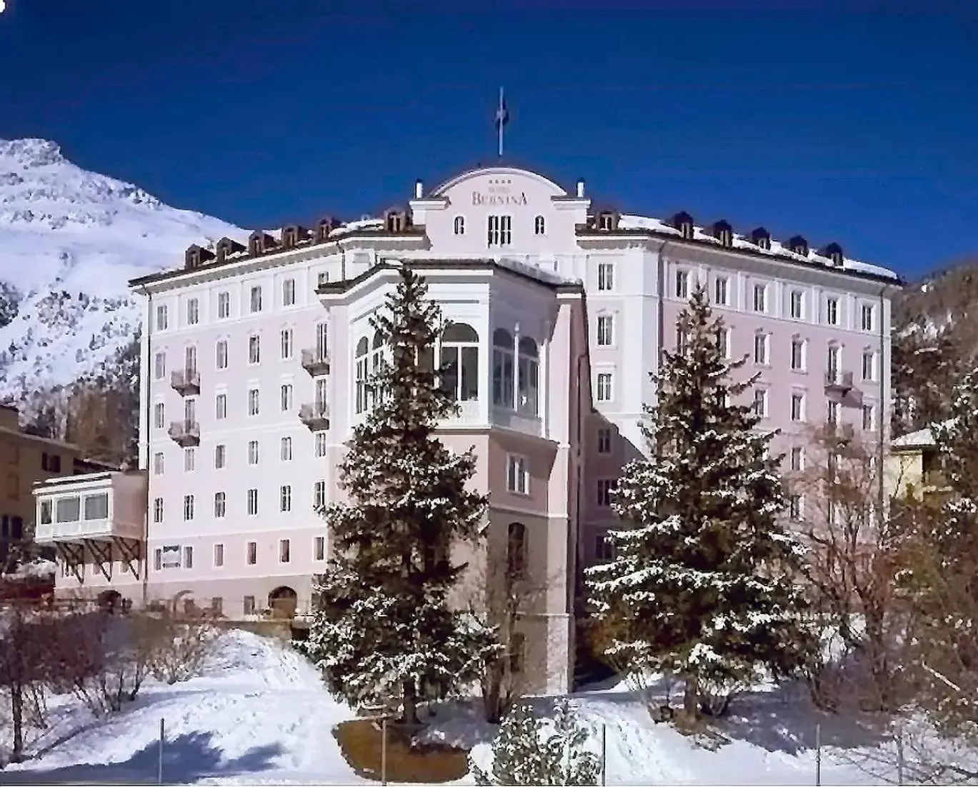 Facade/entrance, Winter in Hotel Bernina 1865