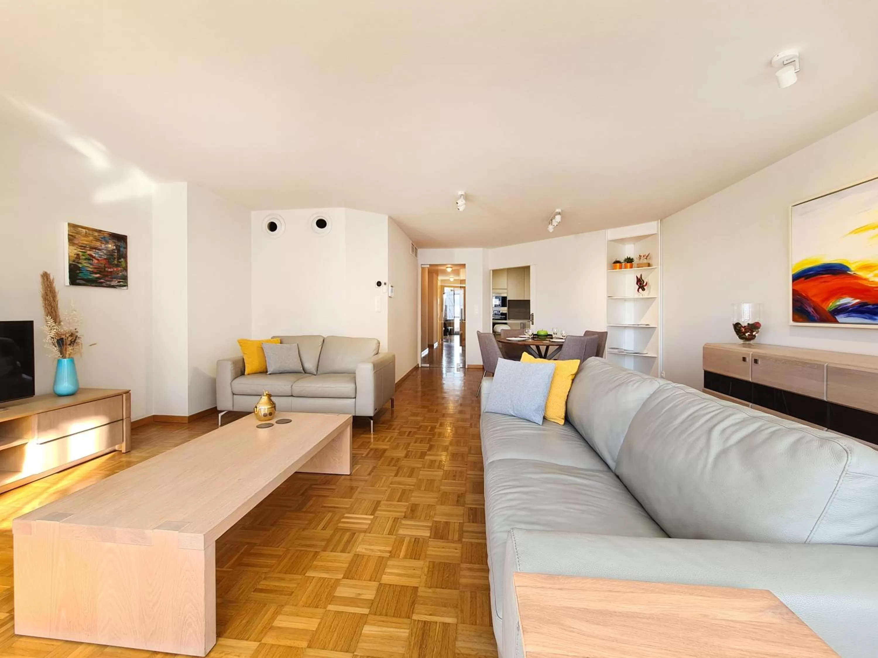 TV and multimedia in Hotel Restaurant Steenhuyse