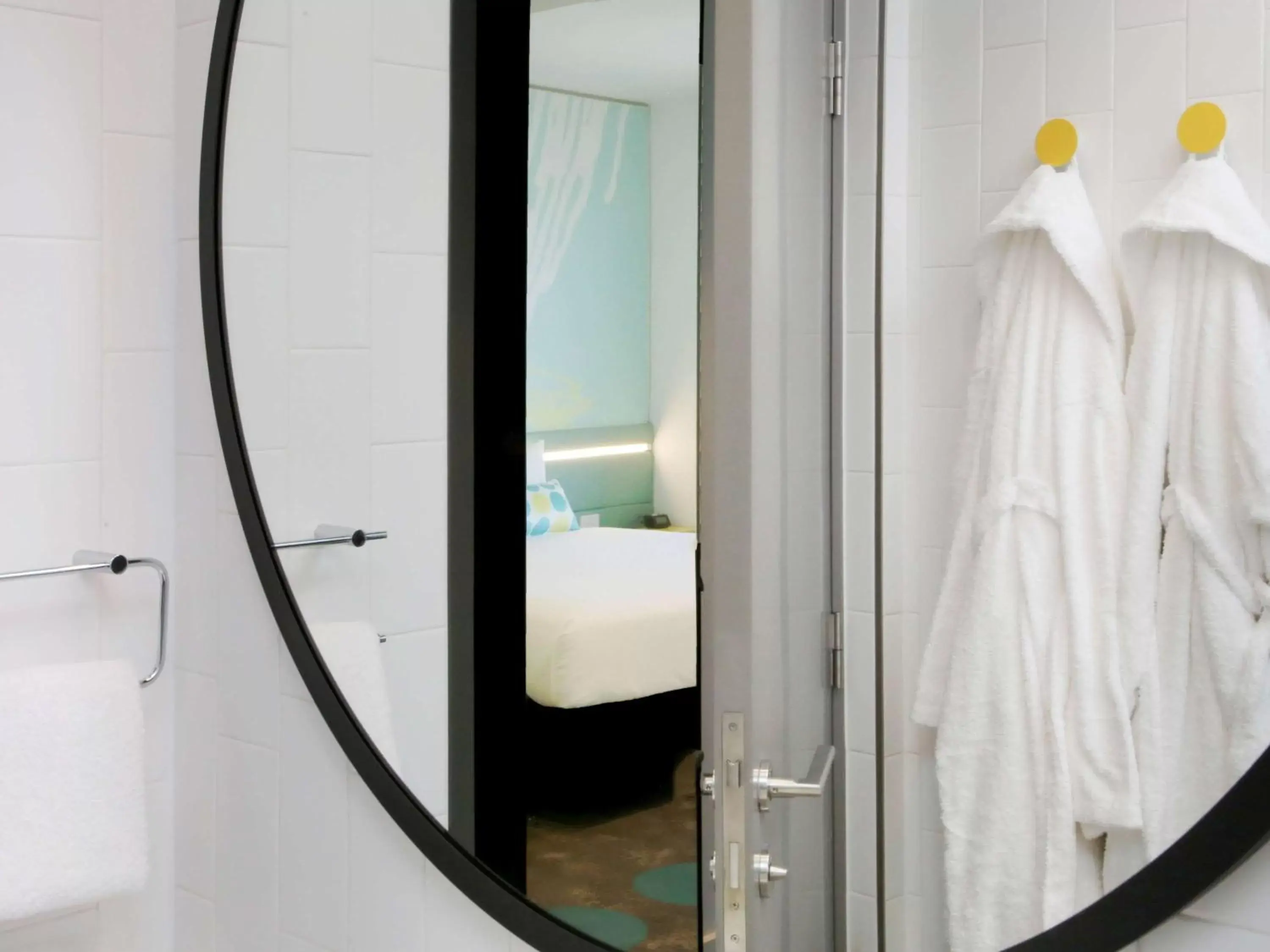 Photo of the whole room, Bathroom in ibis Styles East Perth