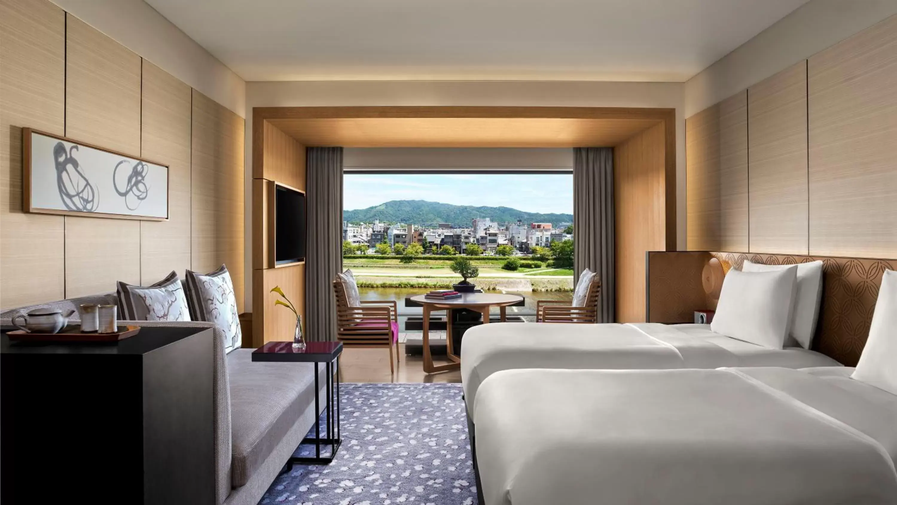 Bed in The Ritz-Carlton Kyoto