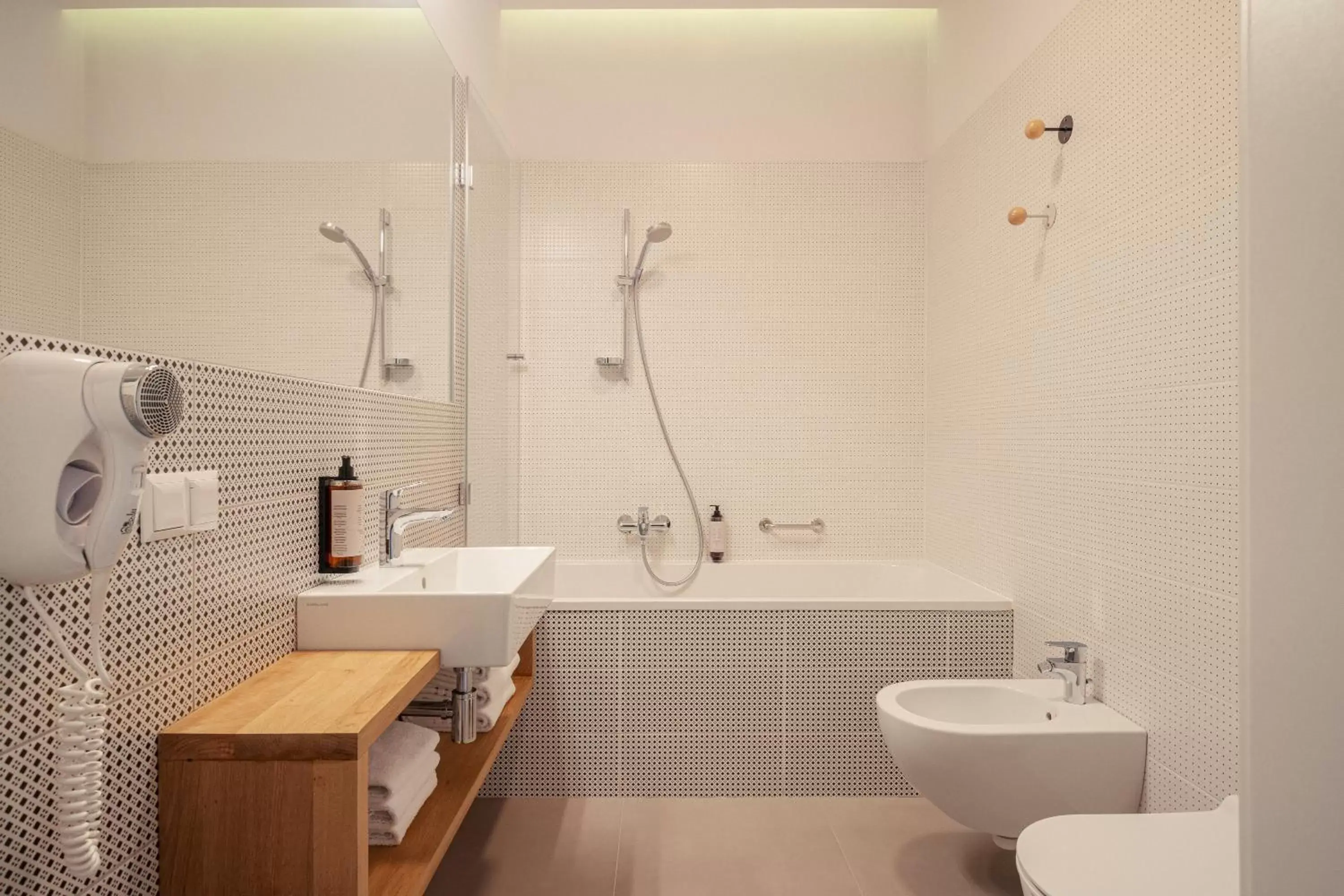 Bathroom in Hotel Faros
