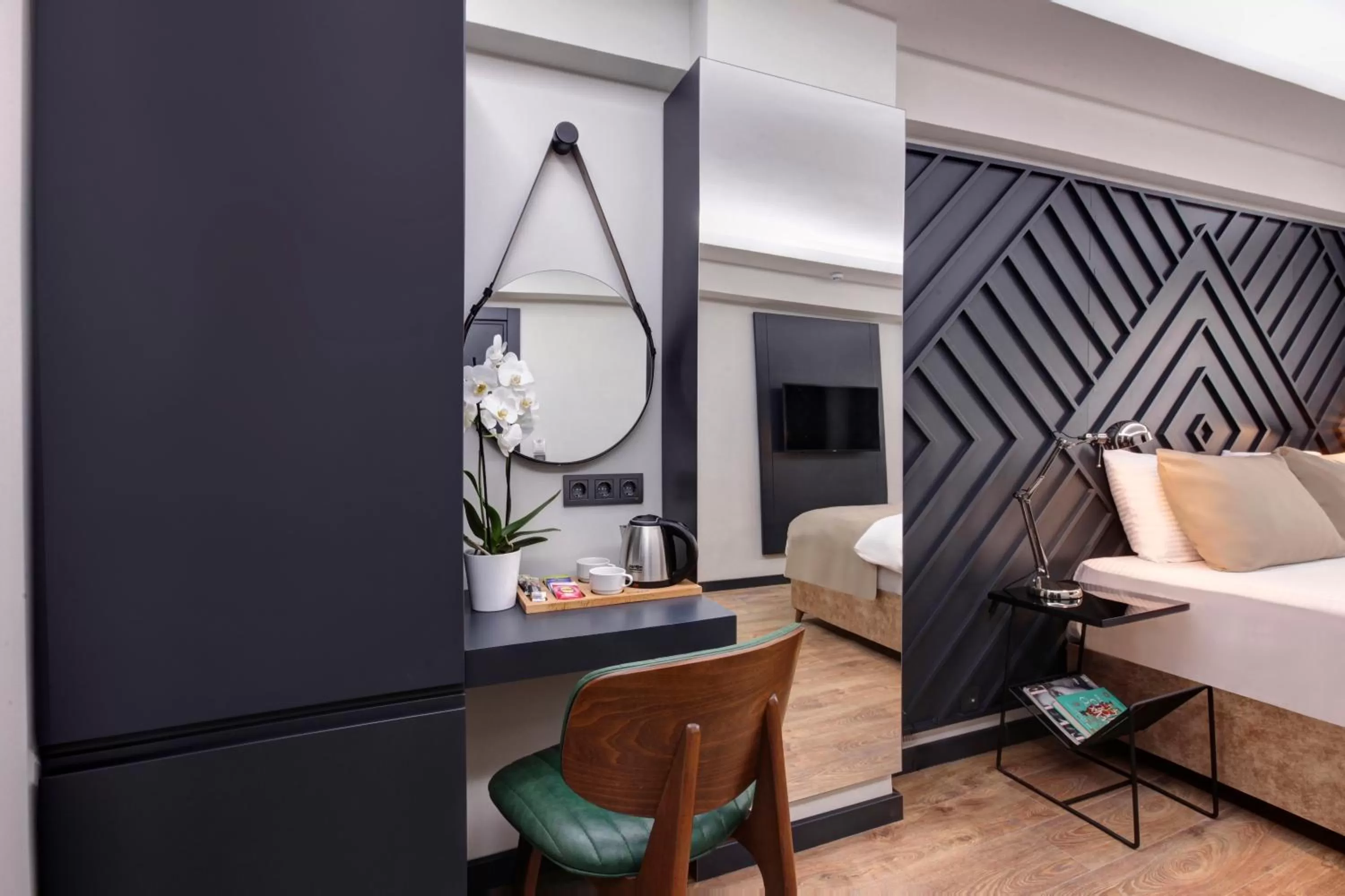 Living room, Bed in Xenia Hotel Istanbul