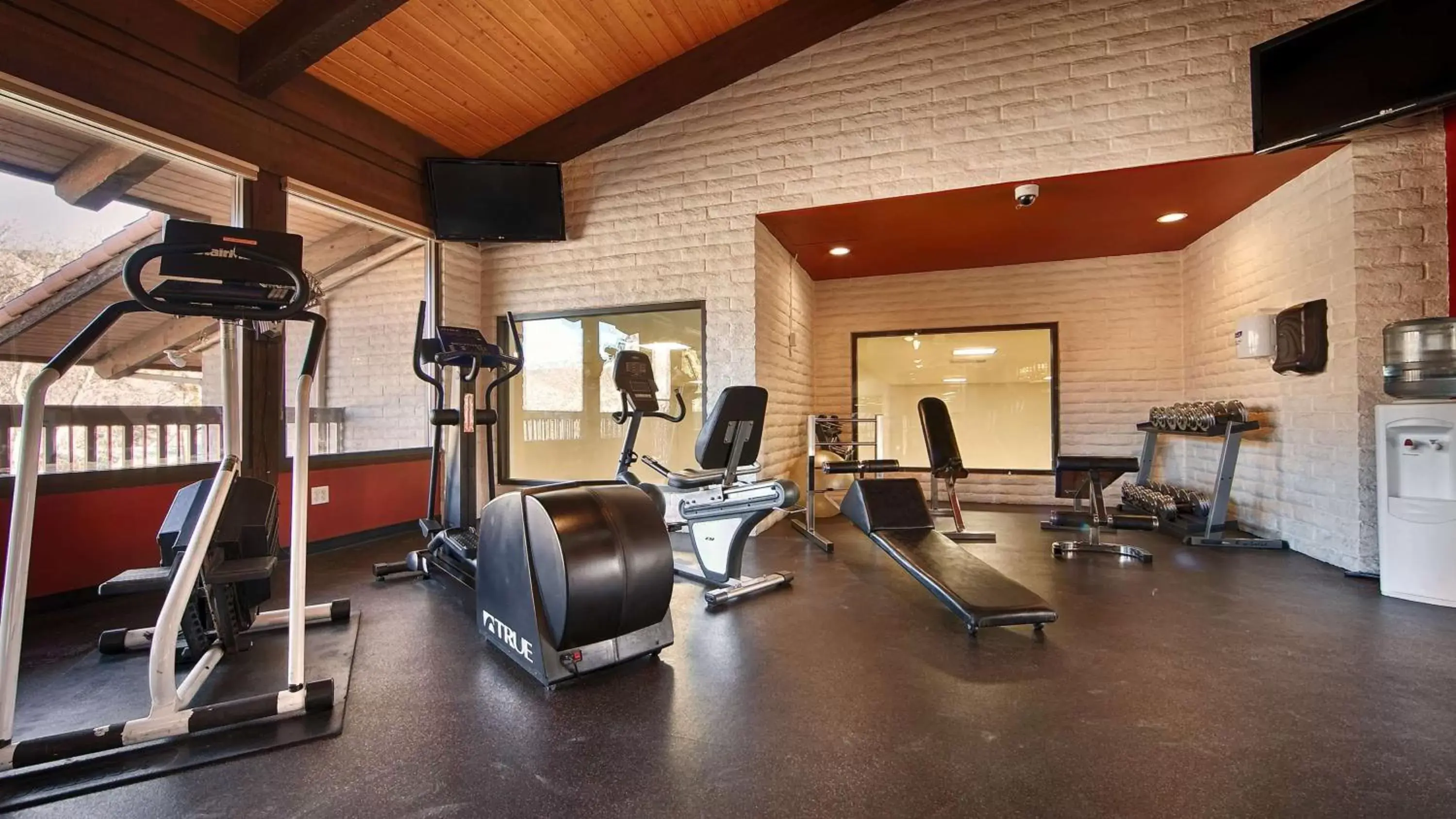 Fitness centre/facilities, Fitness Center/Facilities in Best Western Plus Arroyo Roble Hotel & Creekside Villas