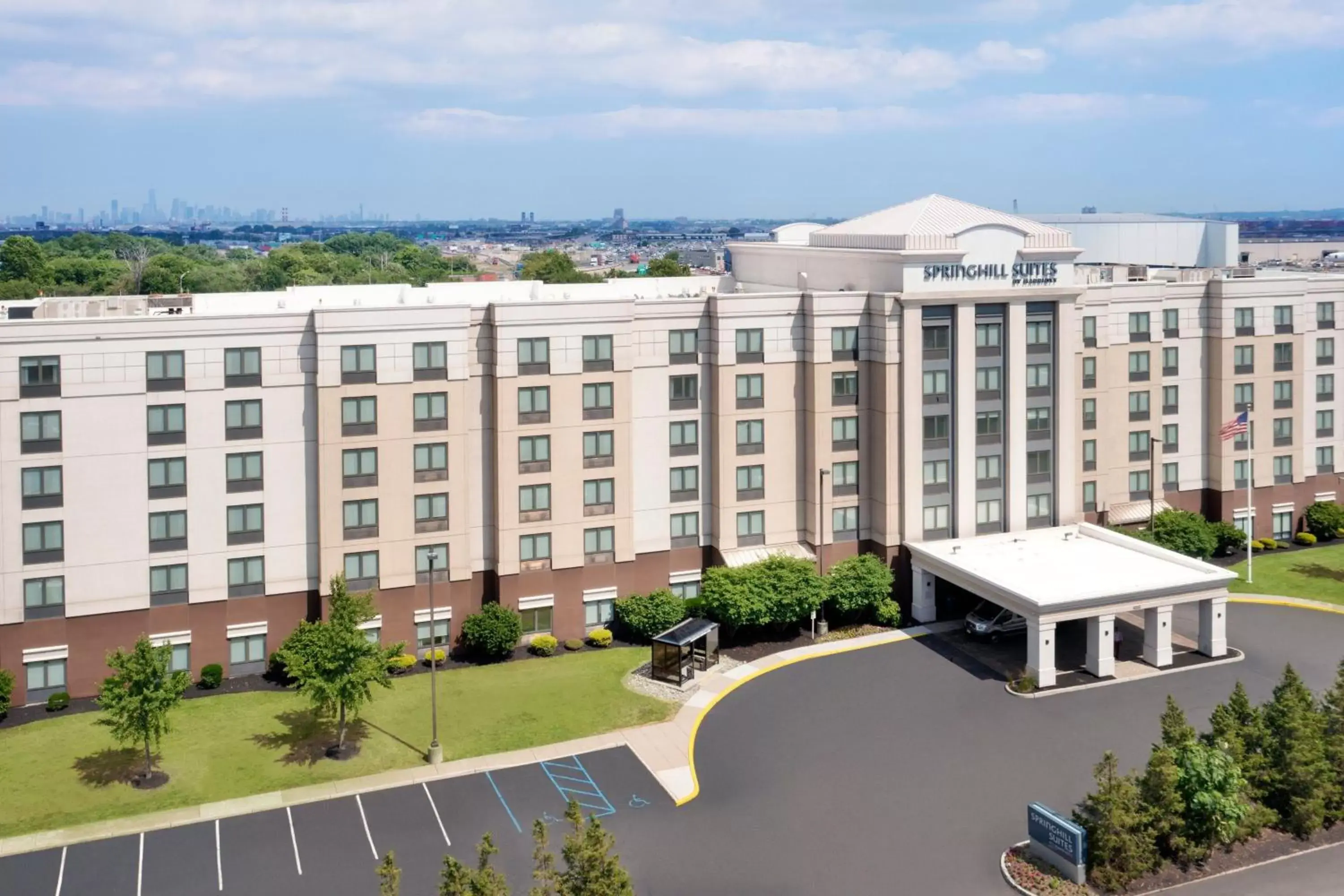 Property building in SpringHill Suites by Marriott Newark International Airport
