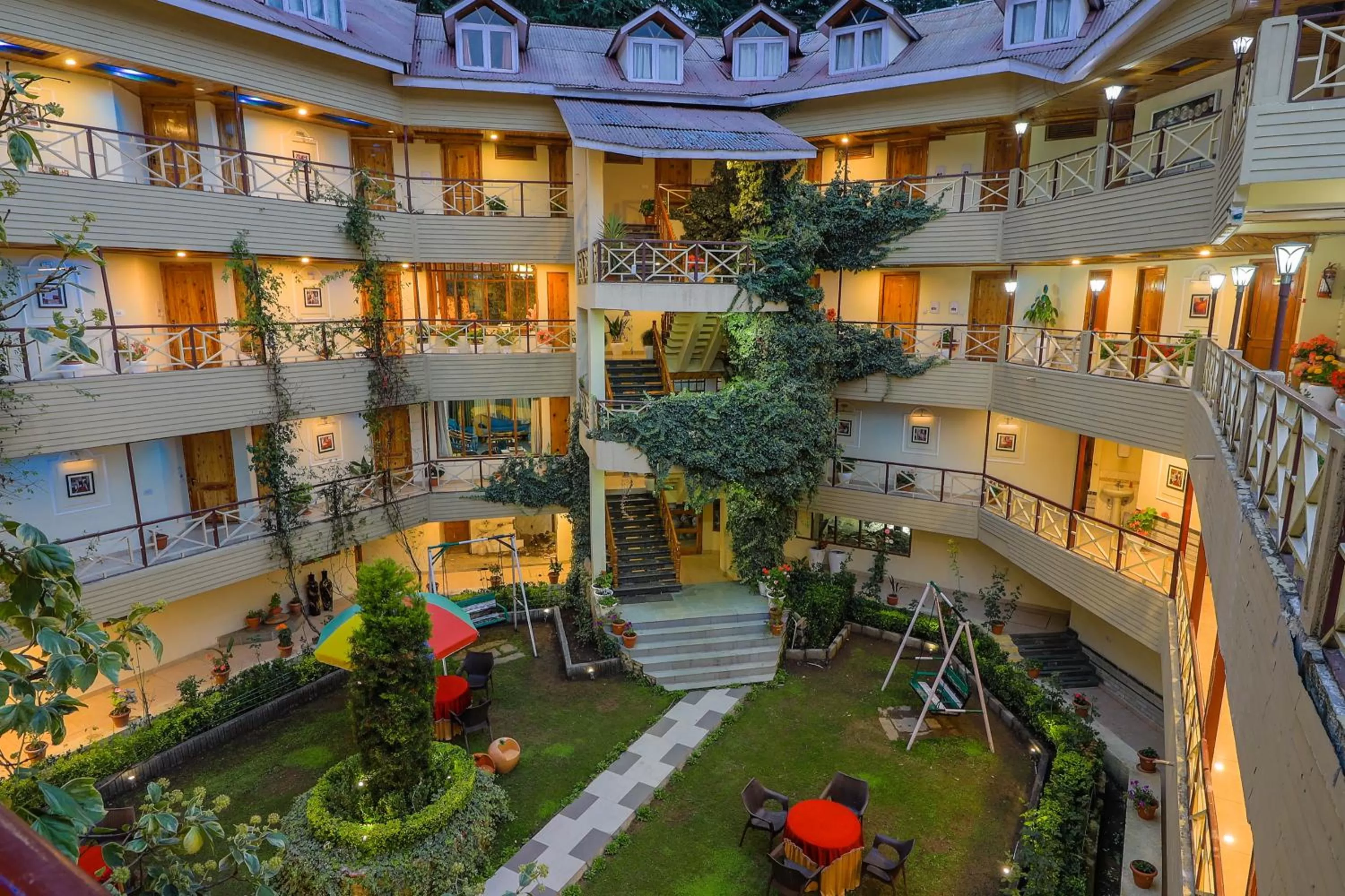 Snow Valley Resorts & Spa Manali