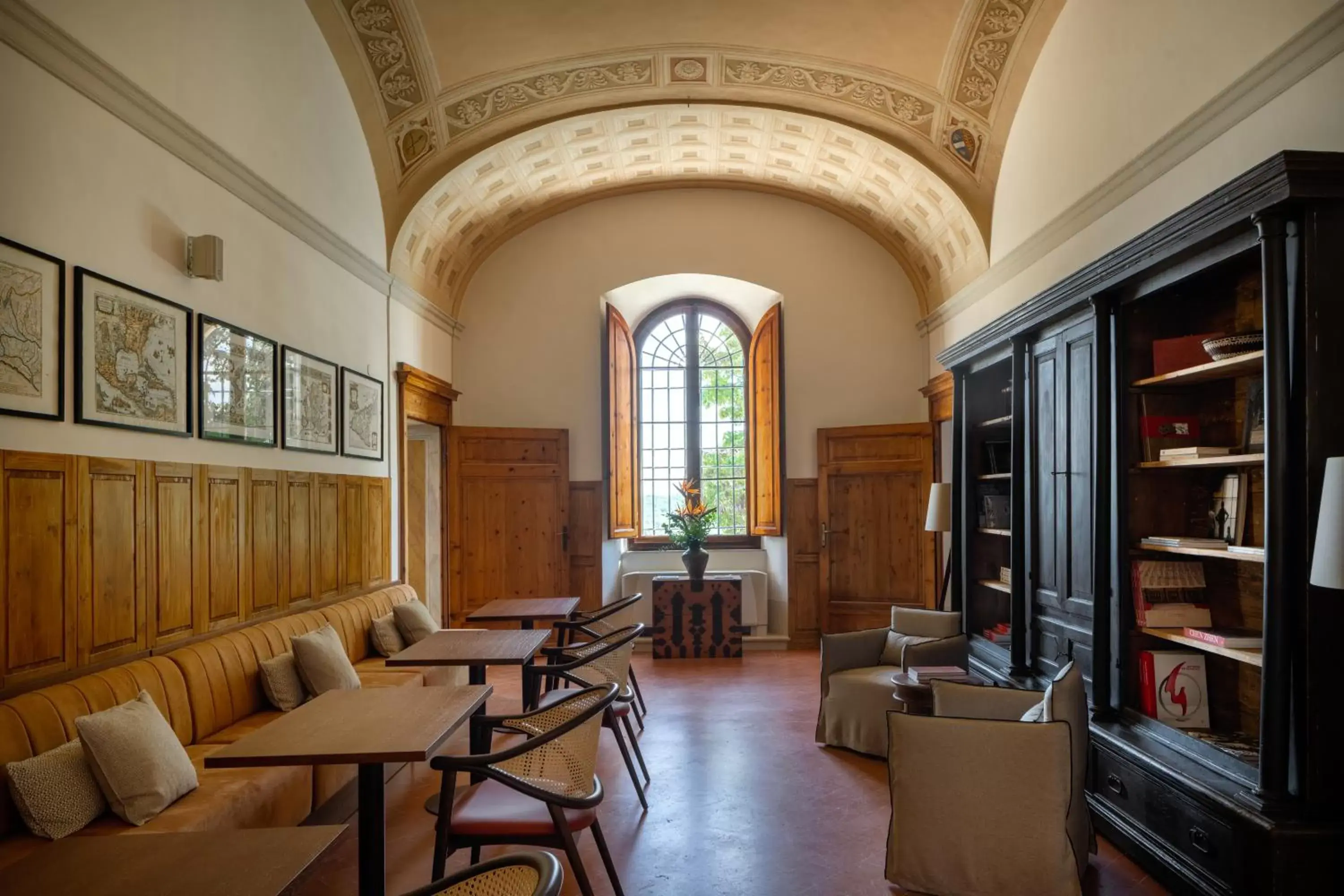 Library, Seating Area in Precise Tale Poggio Alla Sala