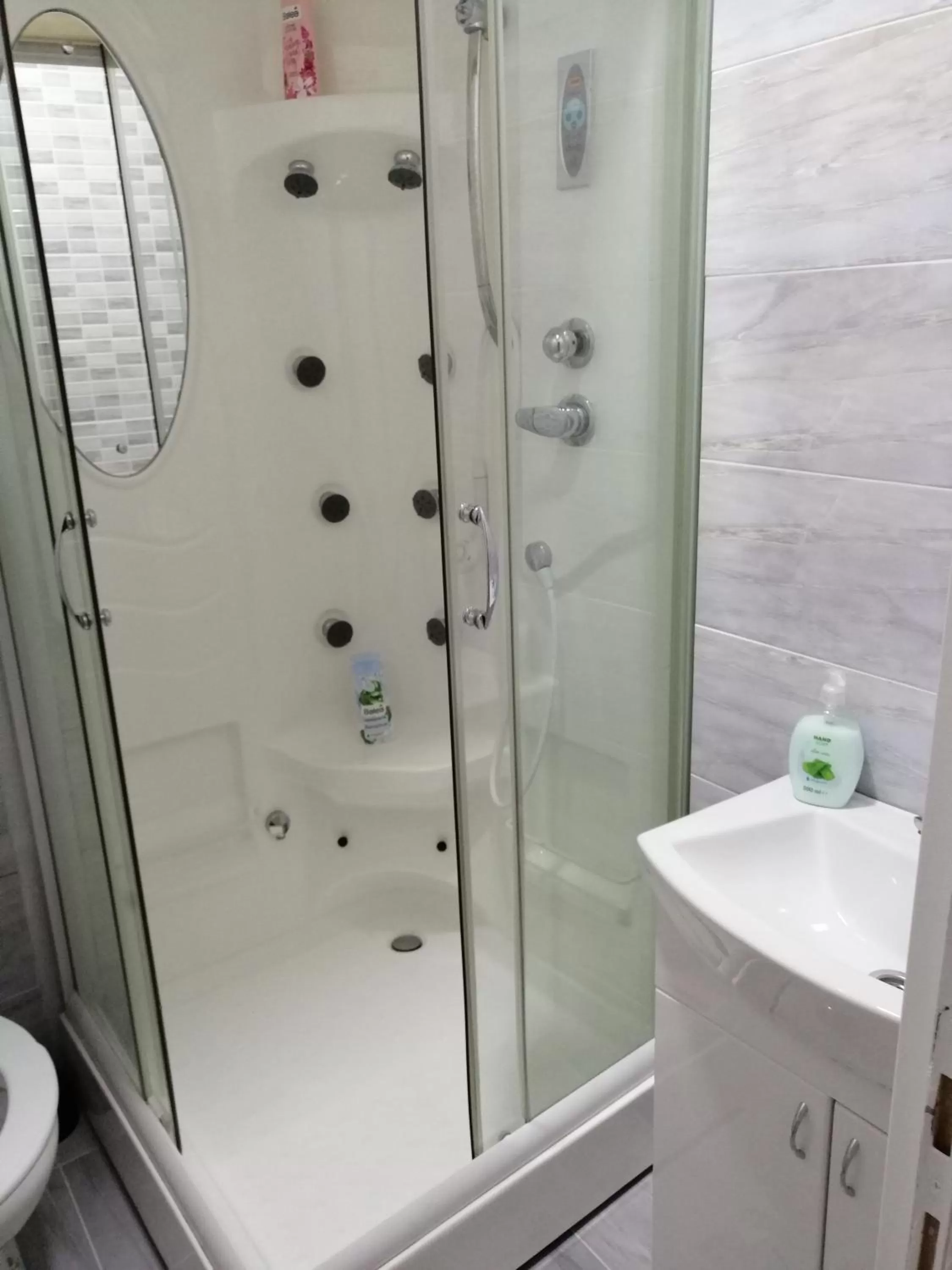 Guest House GOLDEN COIN