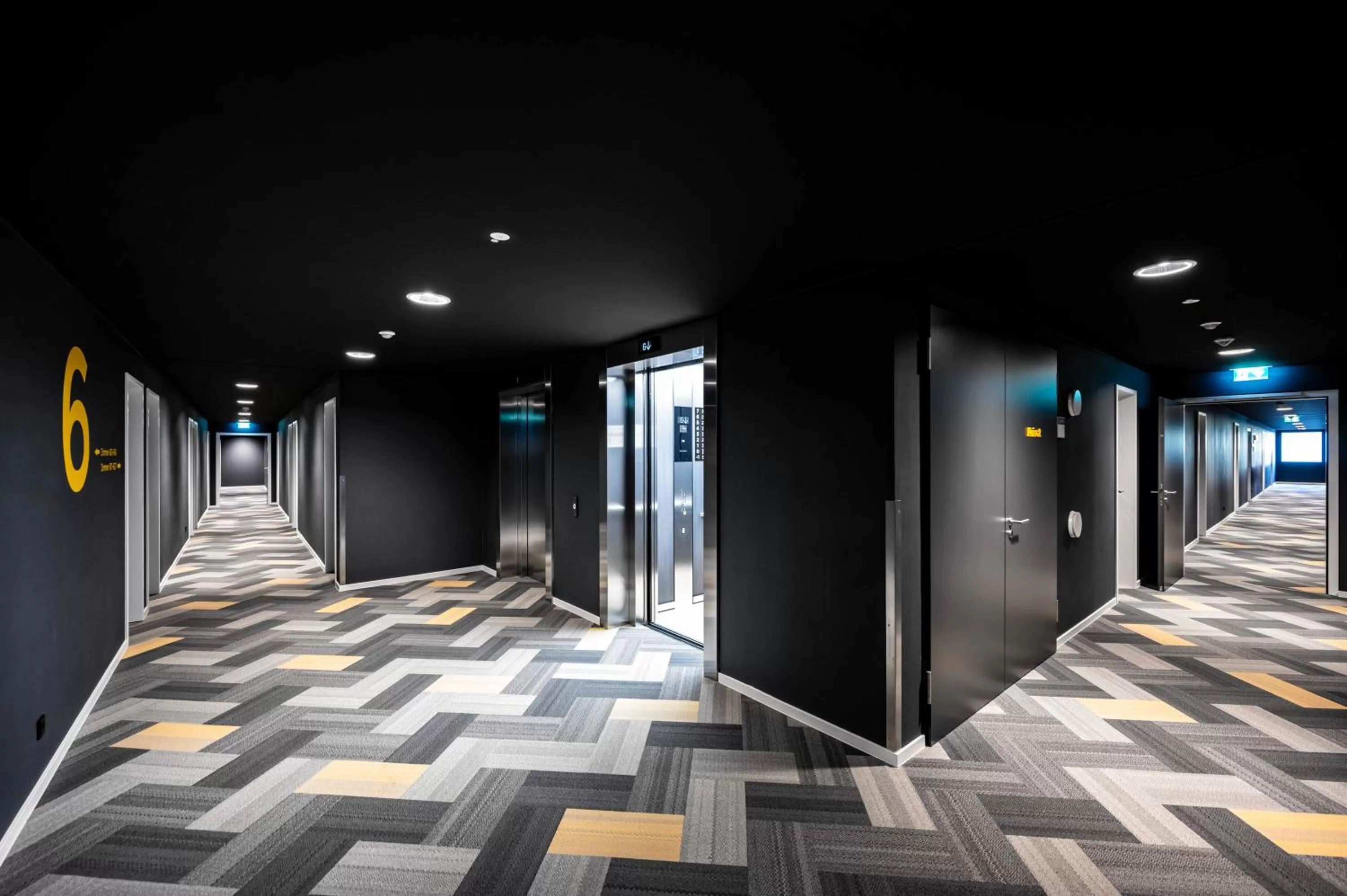 Decorative detail in Staycity Aparthotels Frankfurt Airport