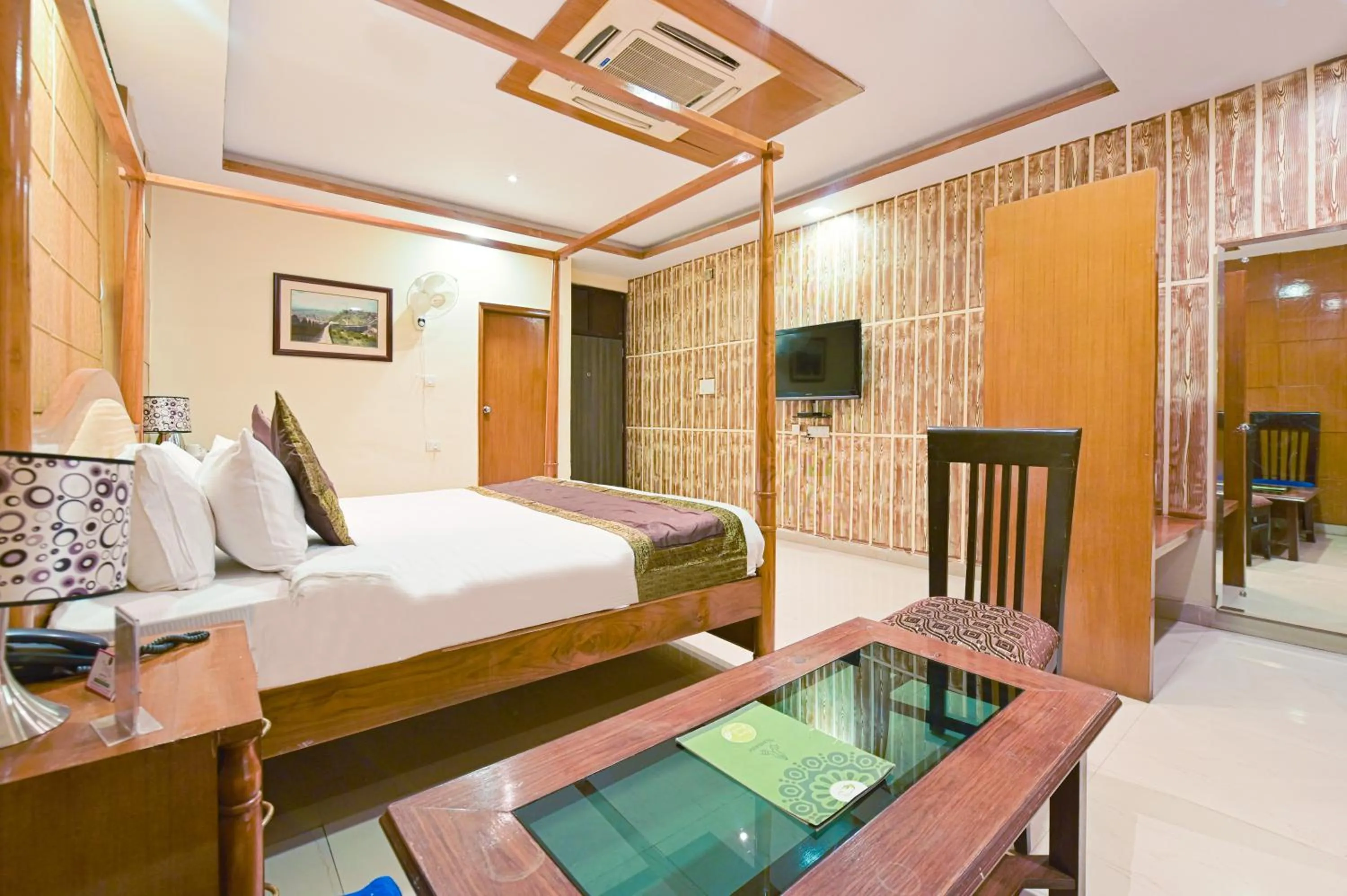 Bed in The Byke Grassfield Resort with Outdoor Pool, Shyam Nagar, Jaipur