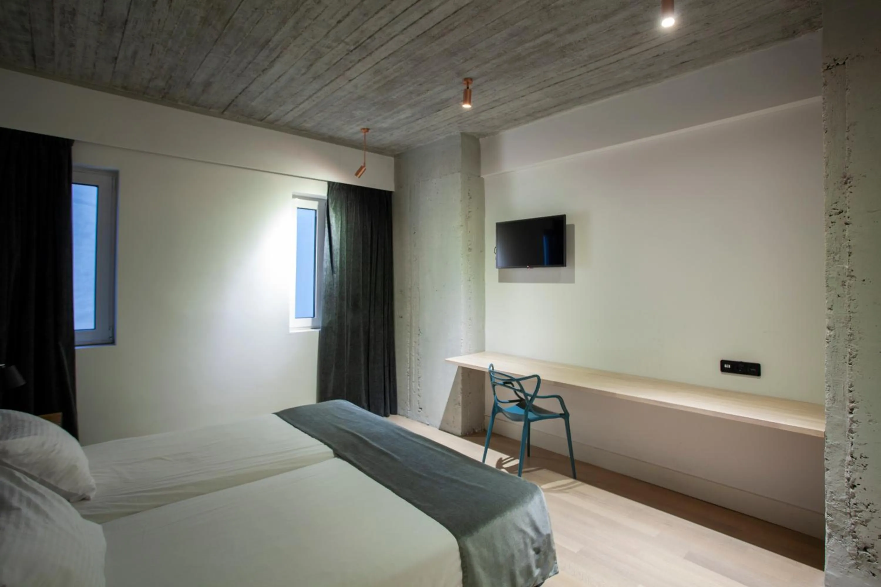 Photo of the whole room, Bed in Art Suites Korai