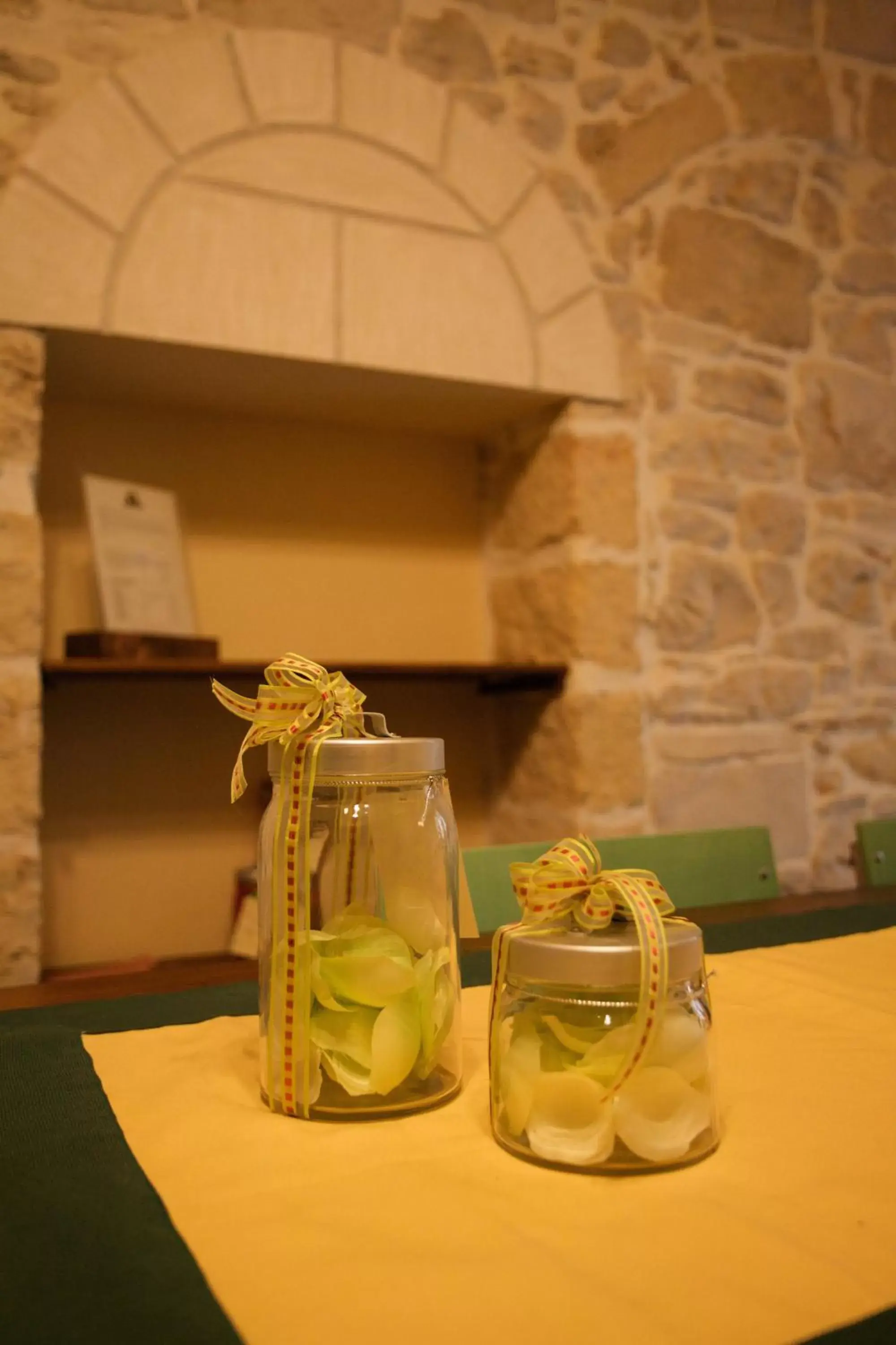 Two-Bedroom Apartment (4 Adults) in Albergo Tripoli B&B Affittacamere Two-Bedroom Apartment (4 Adults) in Albergo Tripoli B&B Affittacamere