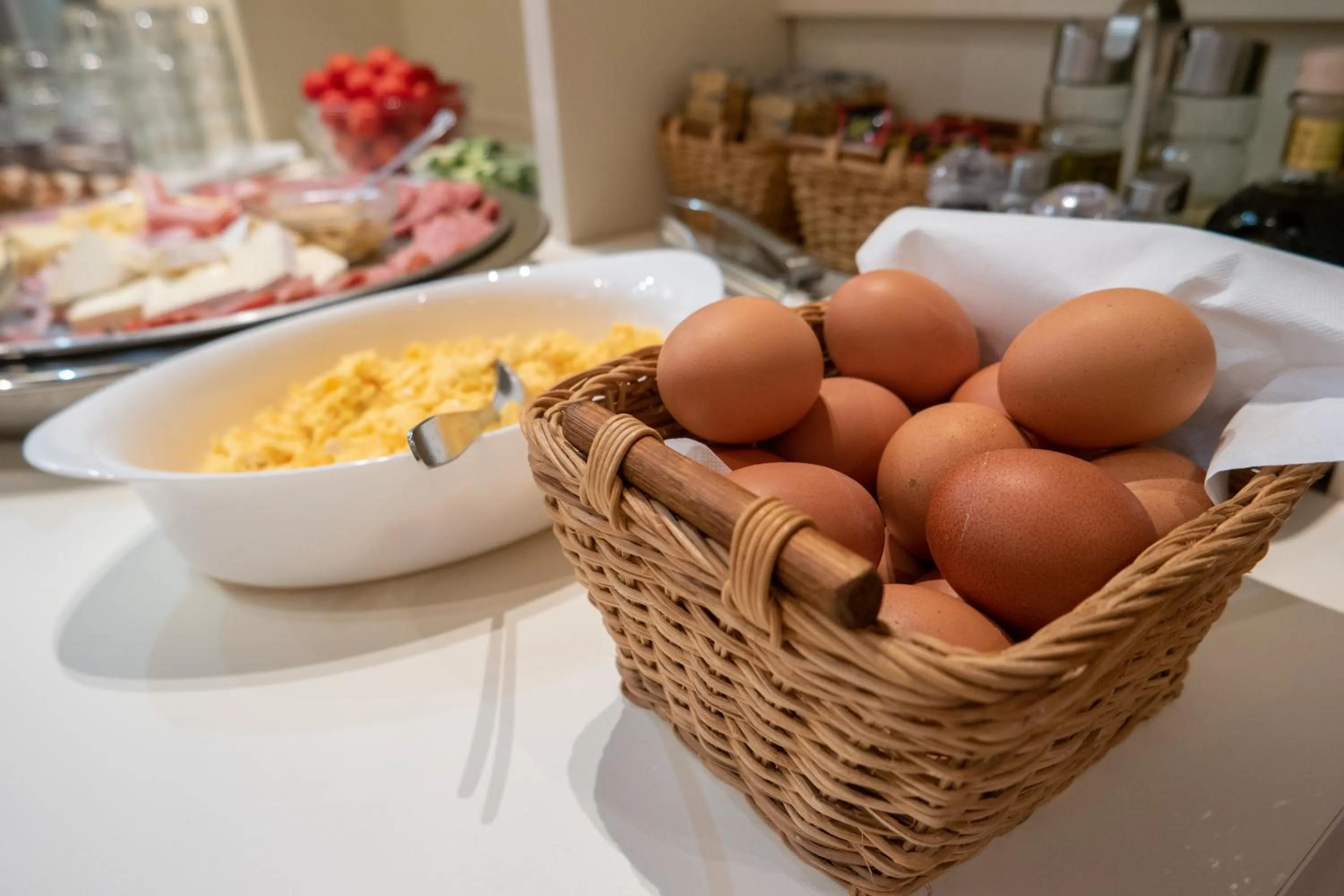 Breakfast in Hotel Autoespresso Venice - Atika & Atif