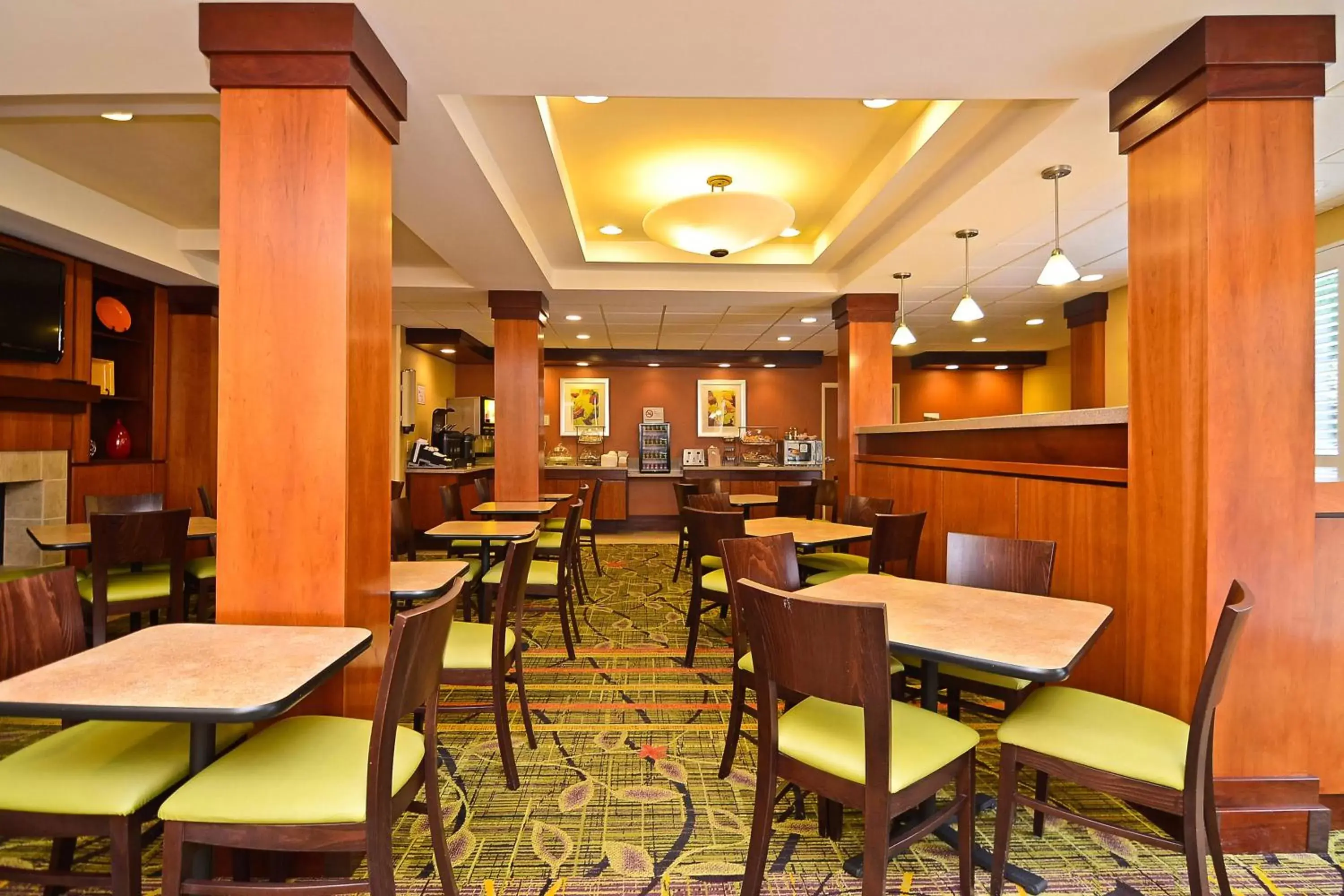 Breakfast, Restaurant/Places to Eat in Fairfield Inn & Suites - Boone