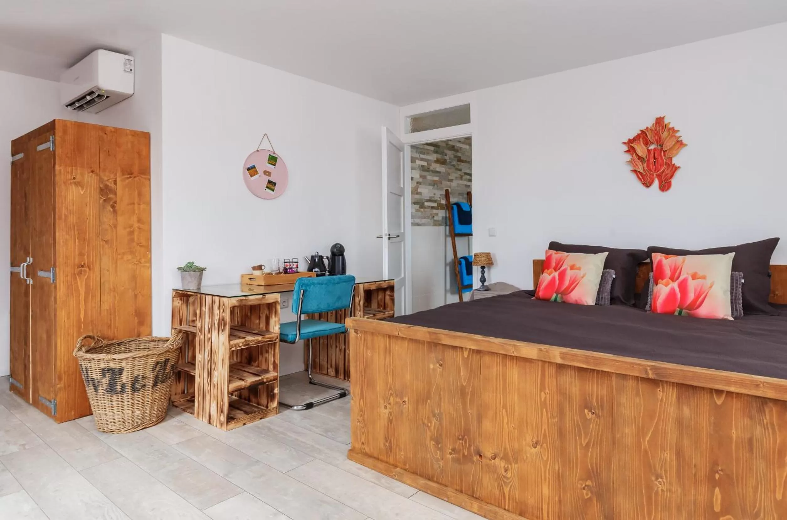 TV and multimedia, Bed in Wellness Bed & Breakfast Pergamo