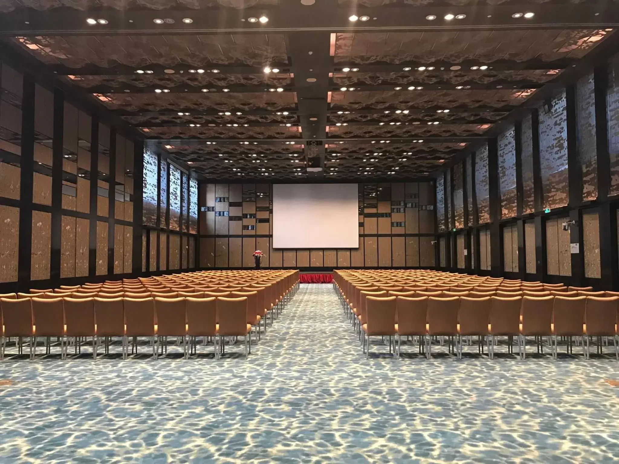 Lobby or reception in InterContinental Sanya Resort, an IHG Hotel