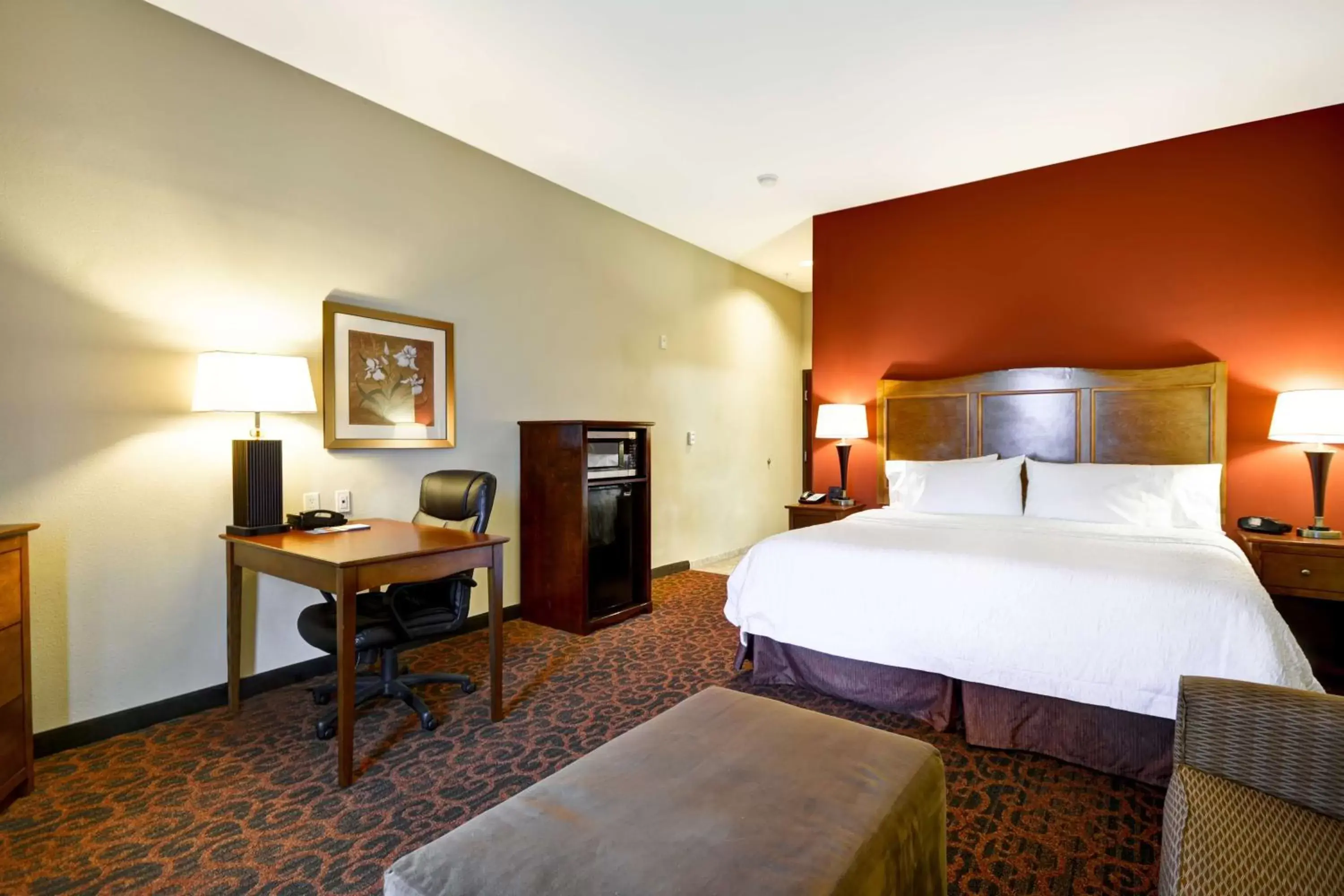 Bedroom, Bed in Hampton Inn & Suites Brenham
