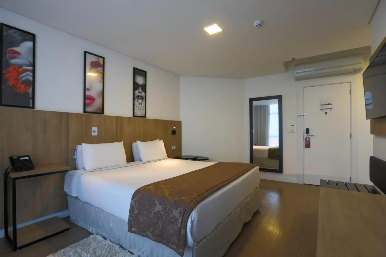 Bedroom in Transamerica Executive Maringá