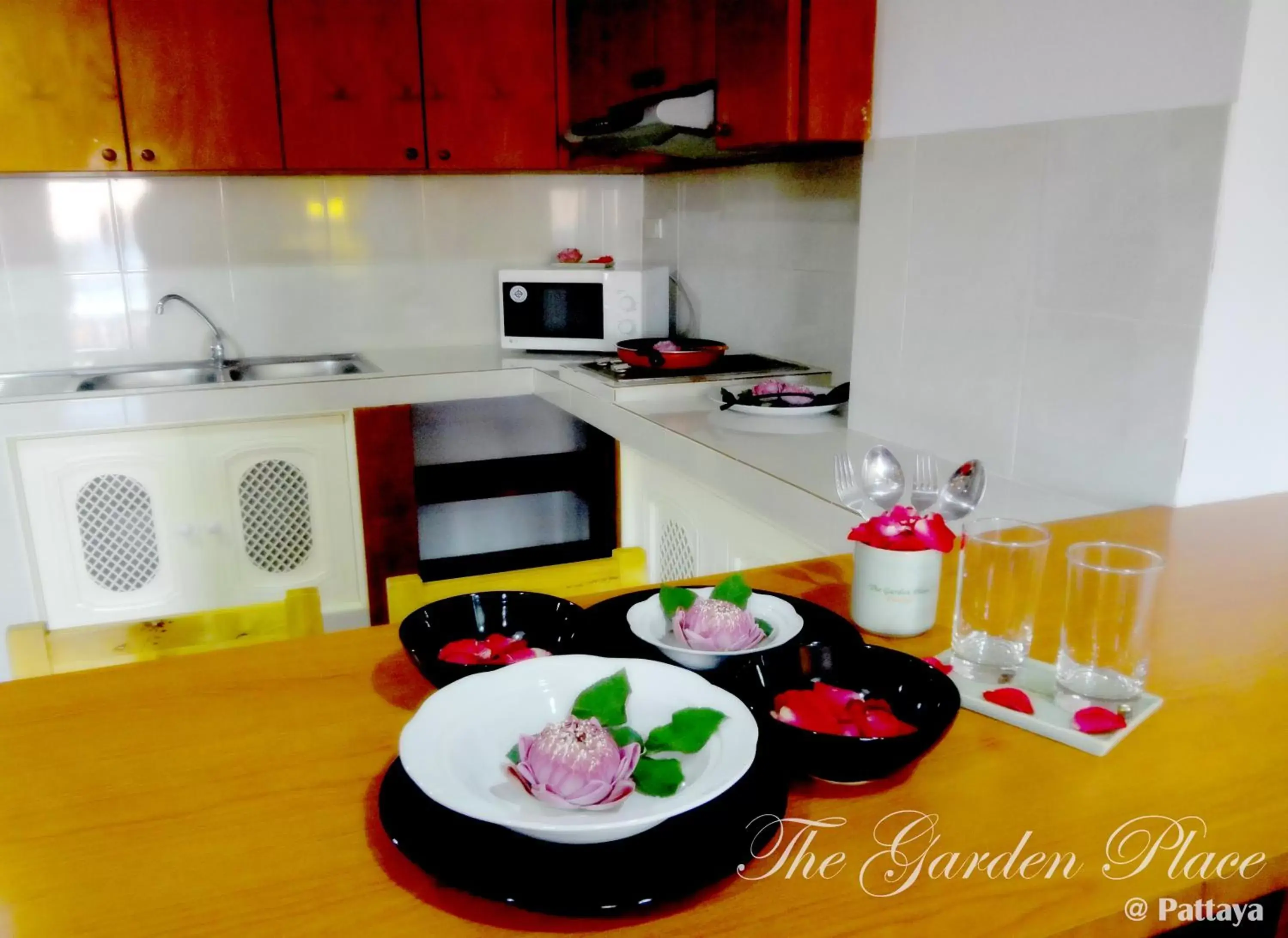 Text overlay, Kitchen/Kitchenette in The Garden Place Pattaya