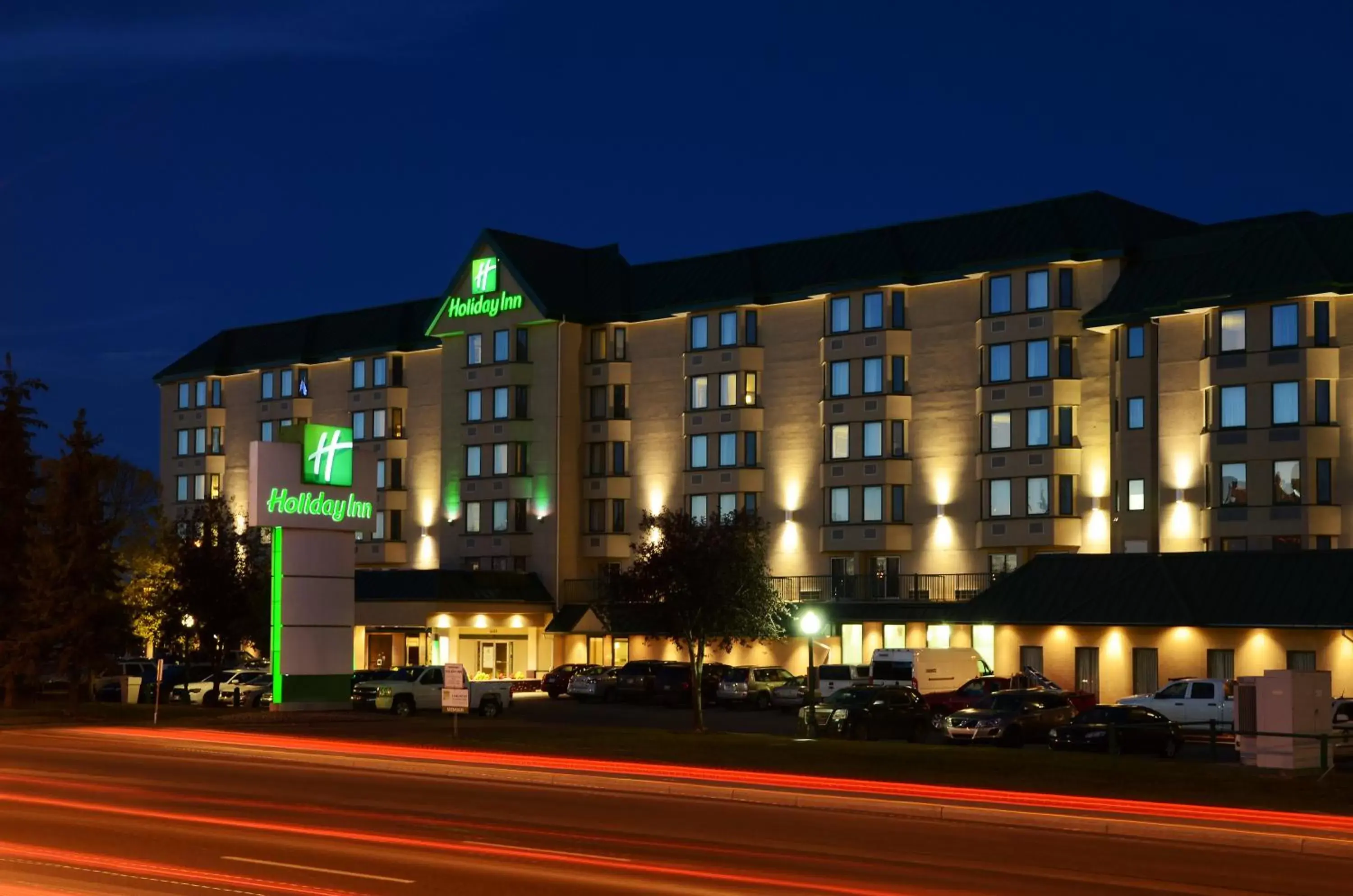 Property Building in Holiday Inn Conference Centre Edmonton South, an IHG Hotel