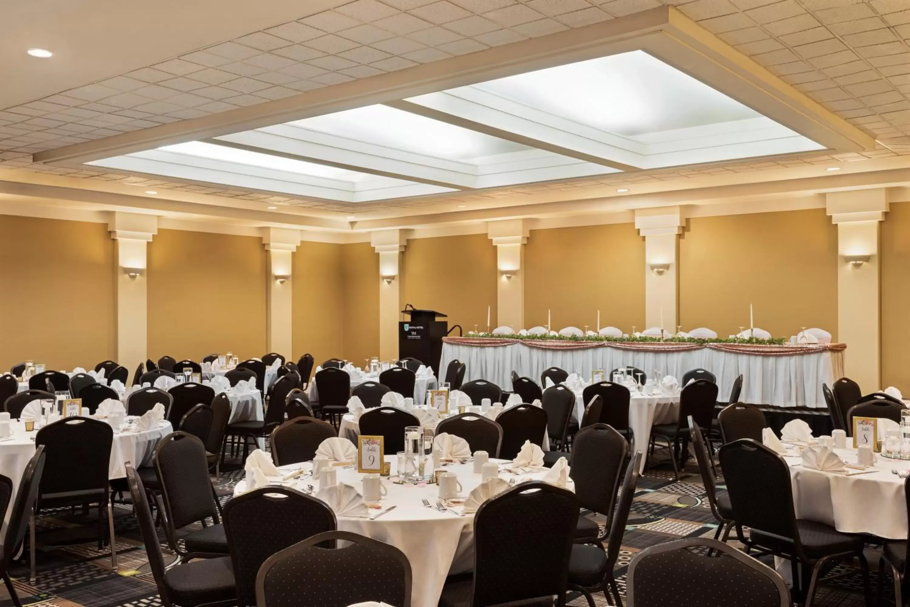 Banquet/Function facilities, Banquet Facilities in Royal Hotel Regina, Trademark Collection by Wyndham