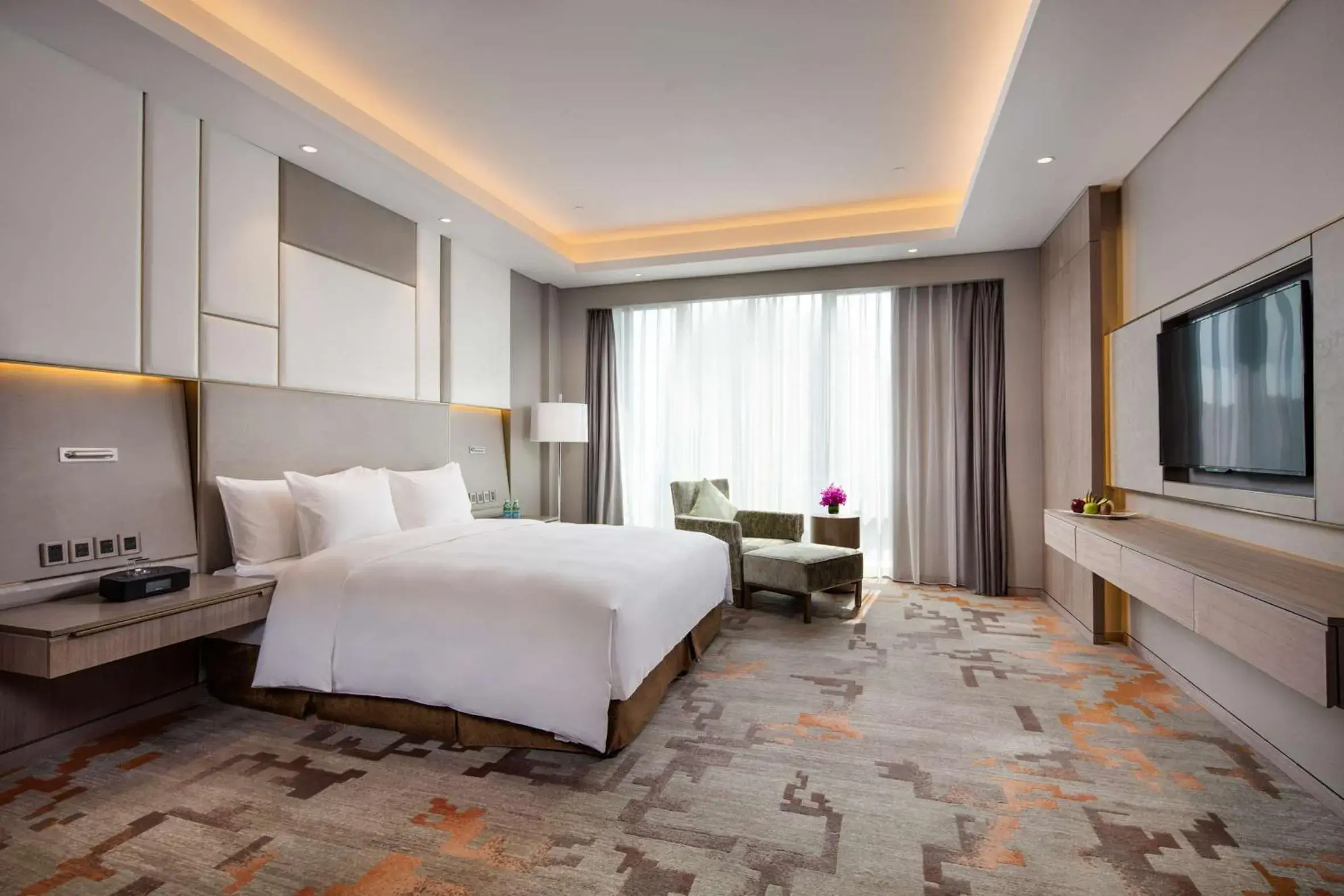 Photo of the whole room, Bed in Radisson Exhibition Center Shanghai