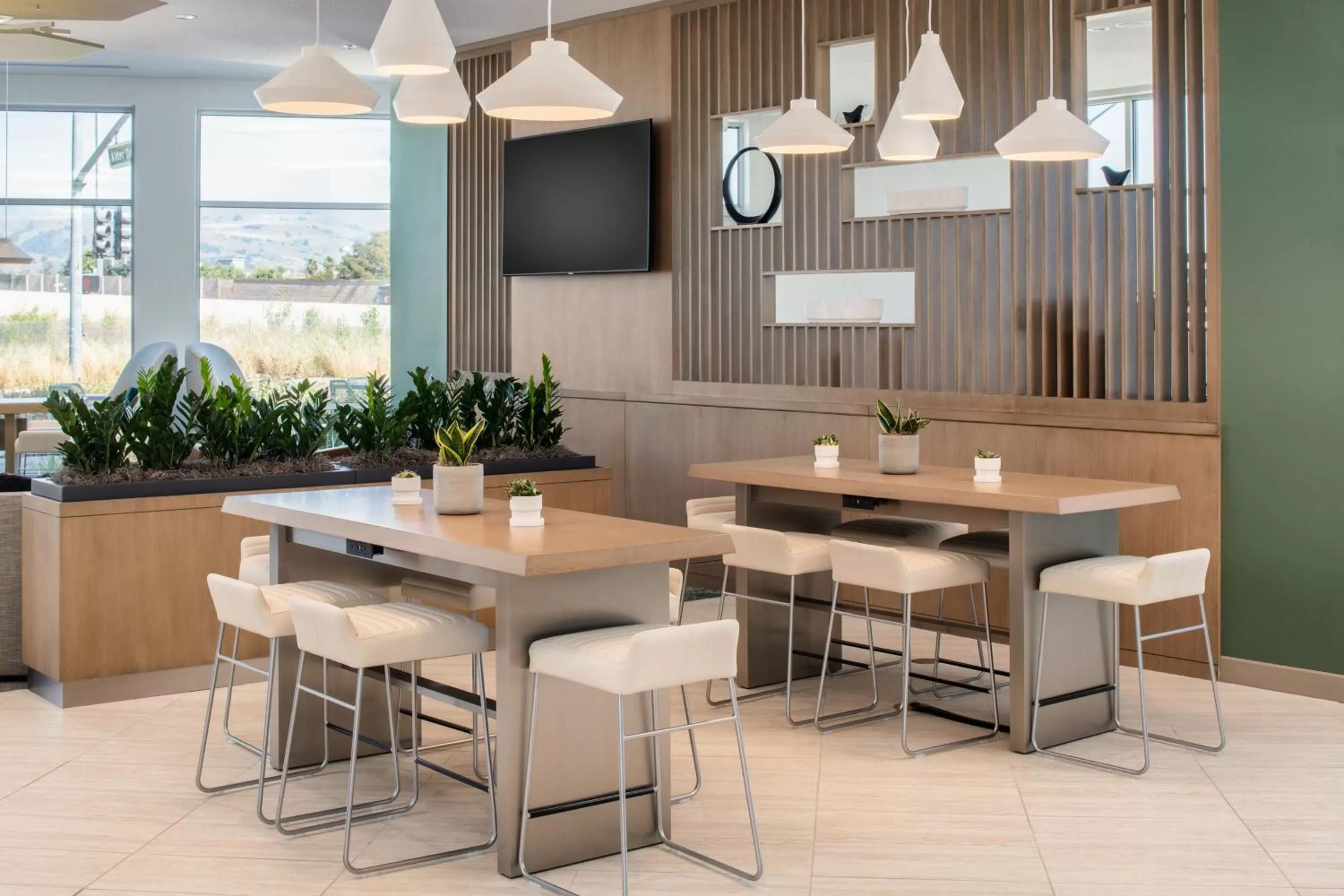 Lobby or reception in Element San Jose Milpitas