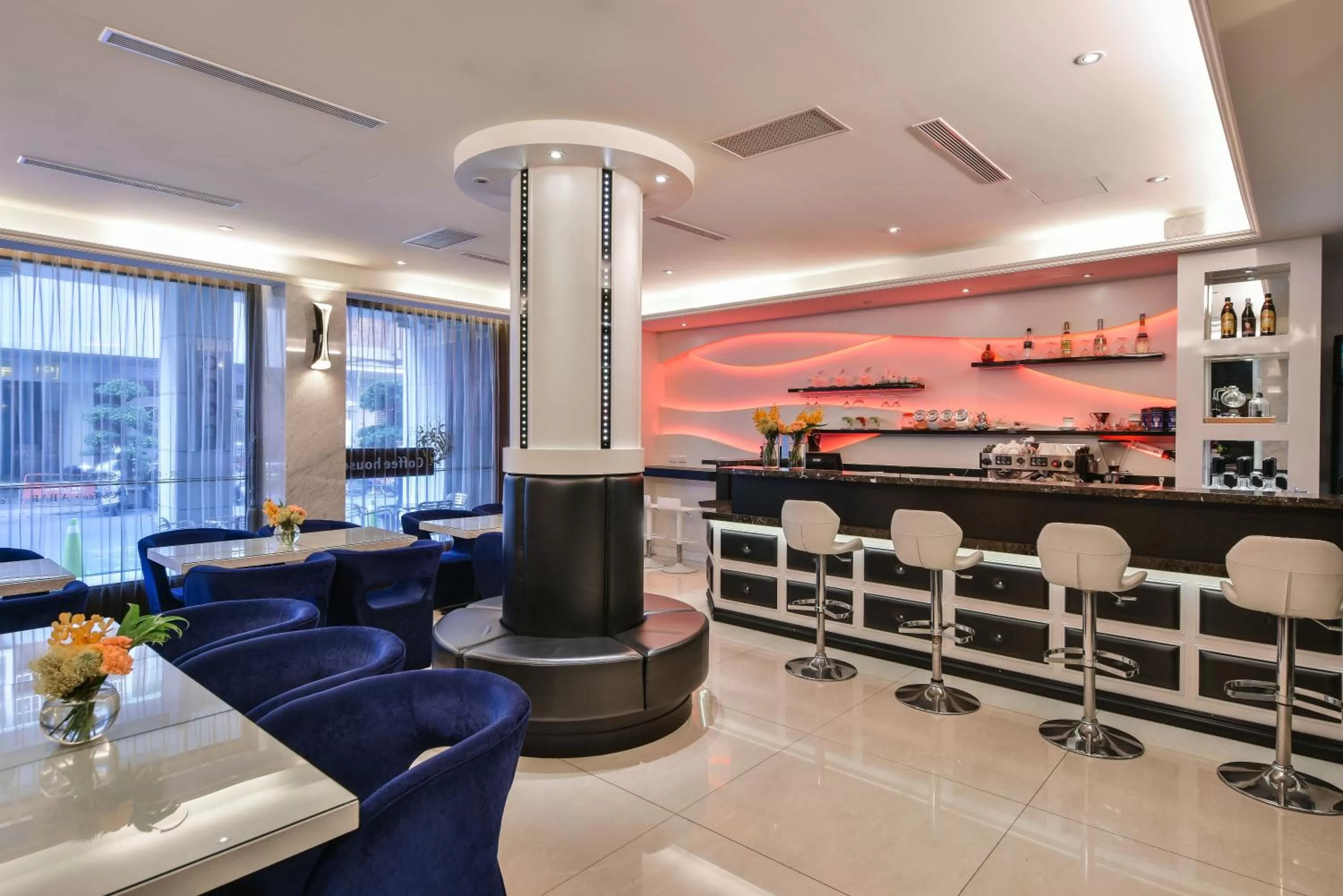 Area and facilities in Harmonious Hotel