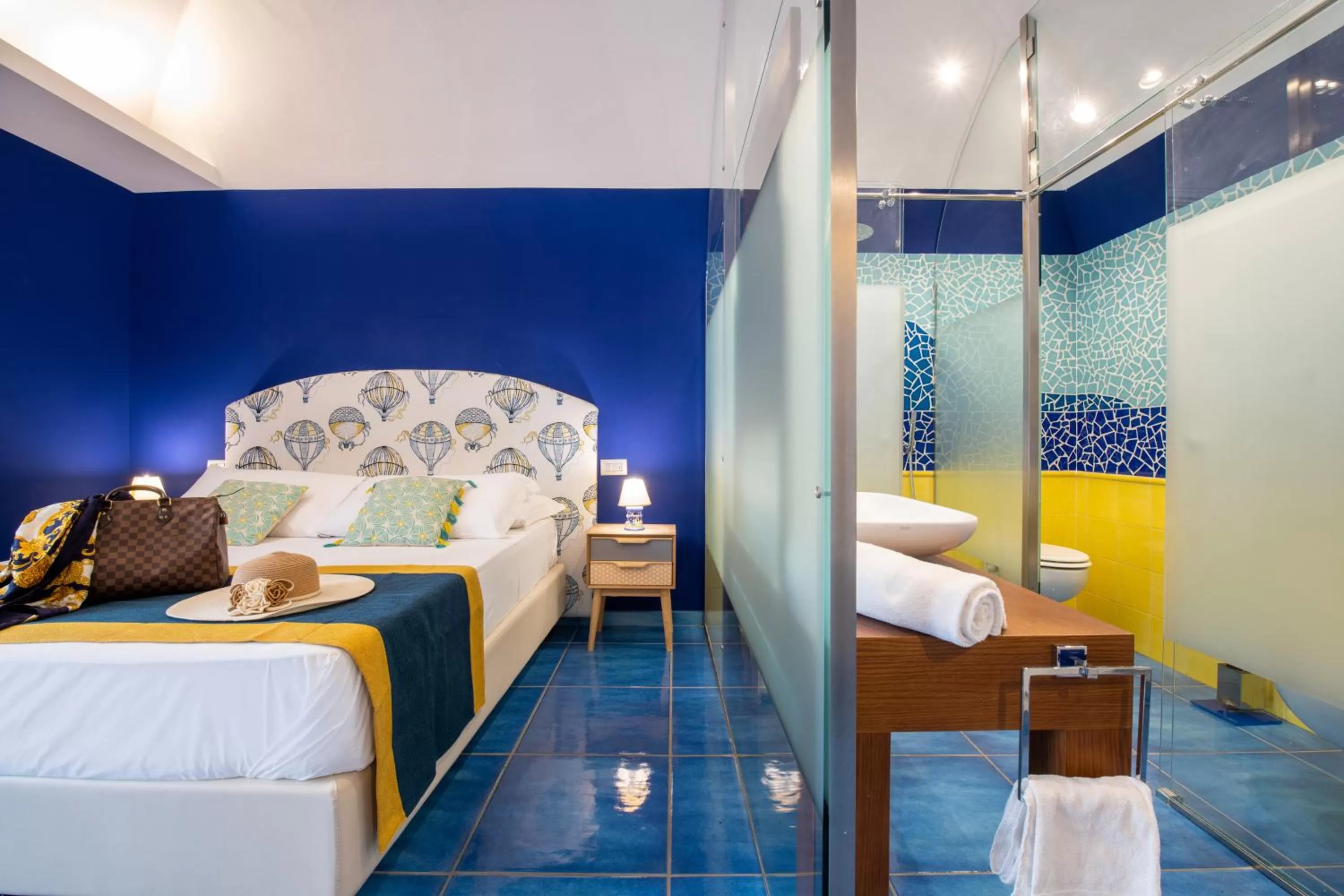 Bedroom, Bed in Aquae Romanae