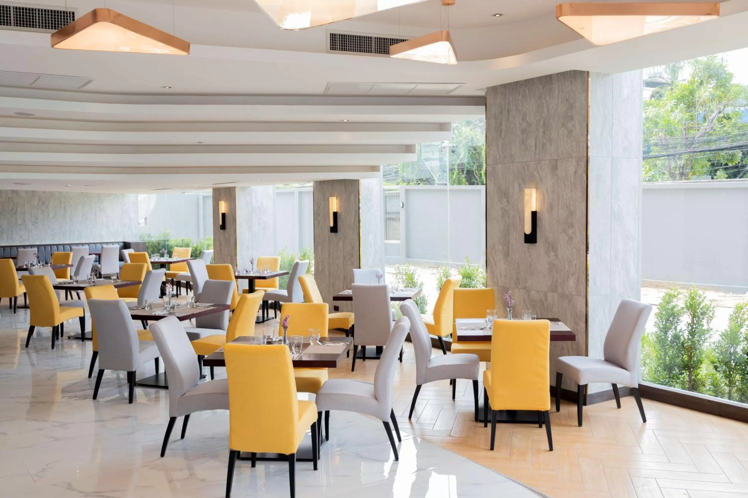 Restaurant/places to eat in Best Western Nada Don Mueang Airport hotel