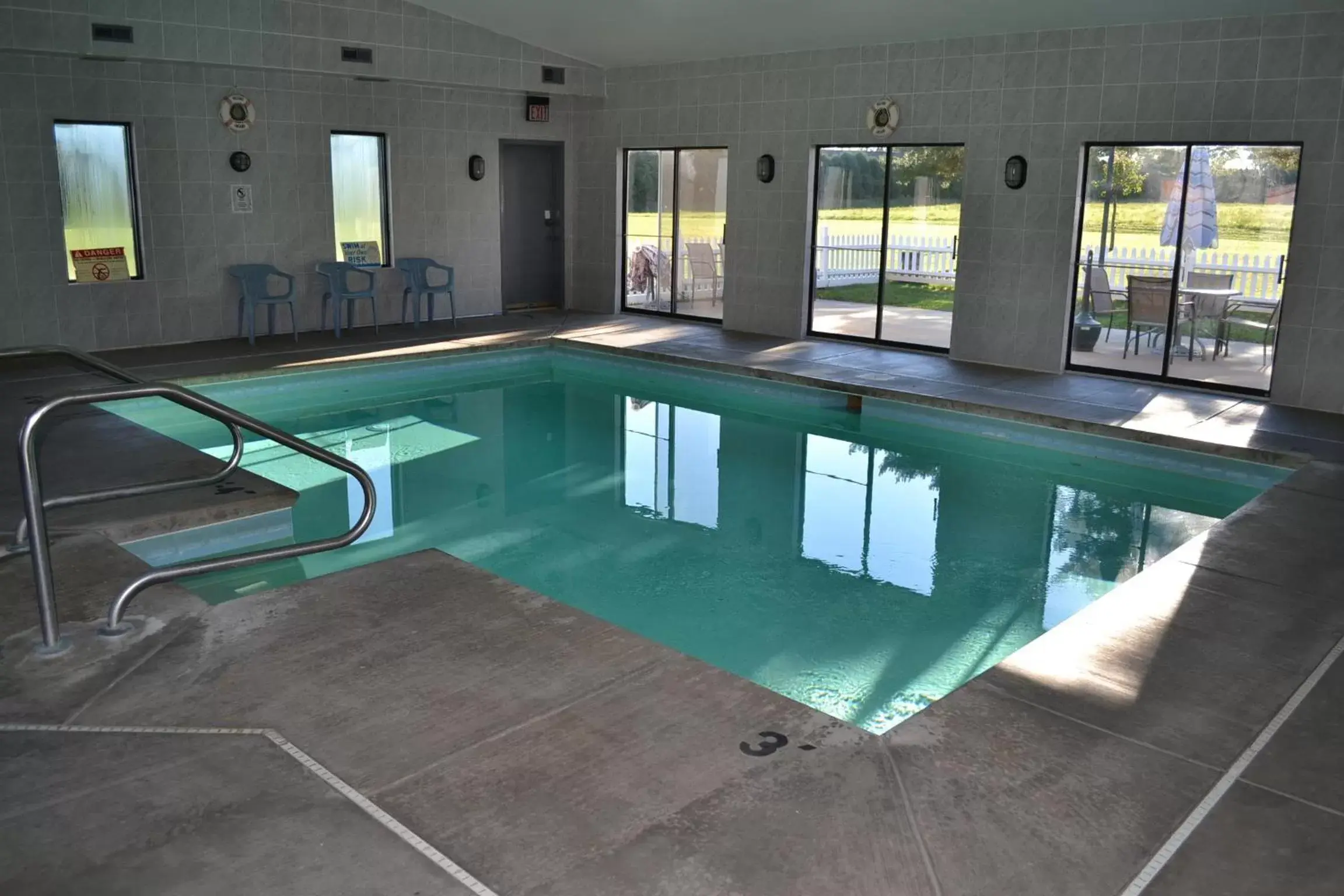 Swimming Pool in Sky Lodge Inn & Suites - Delavan