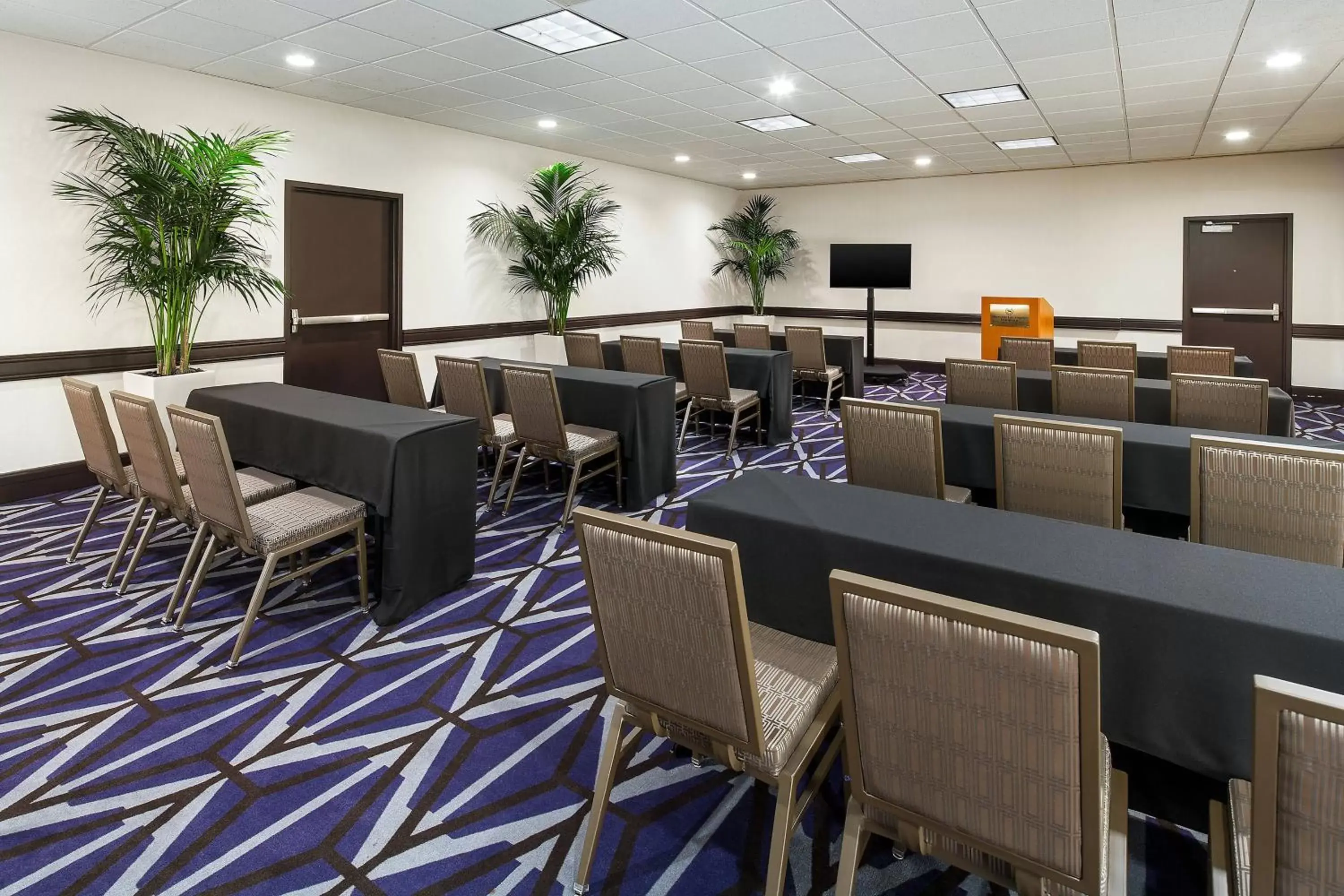 Meeting/conference room, Restaurant/Places to Eat in Sheraton Grand Los Angeles