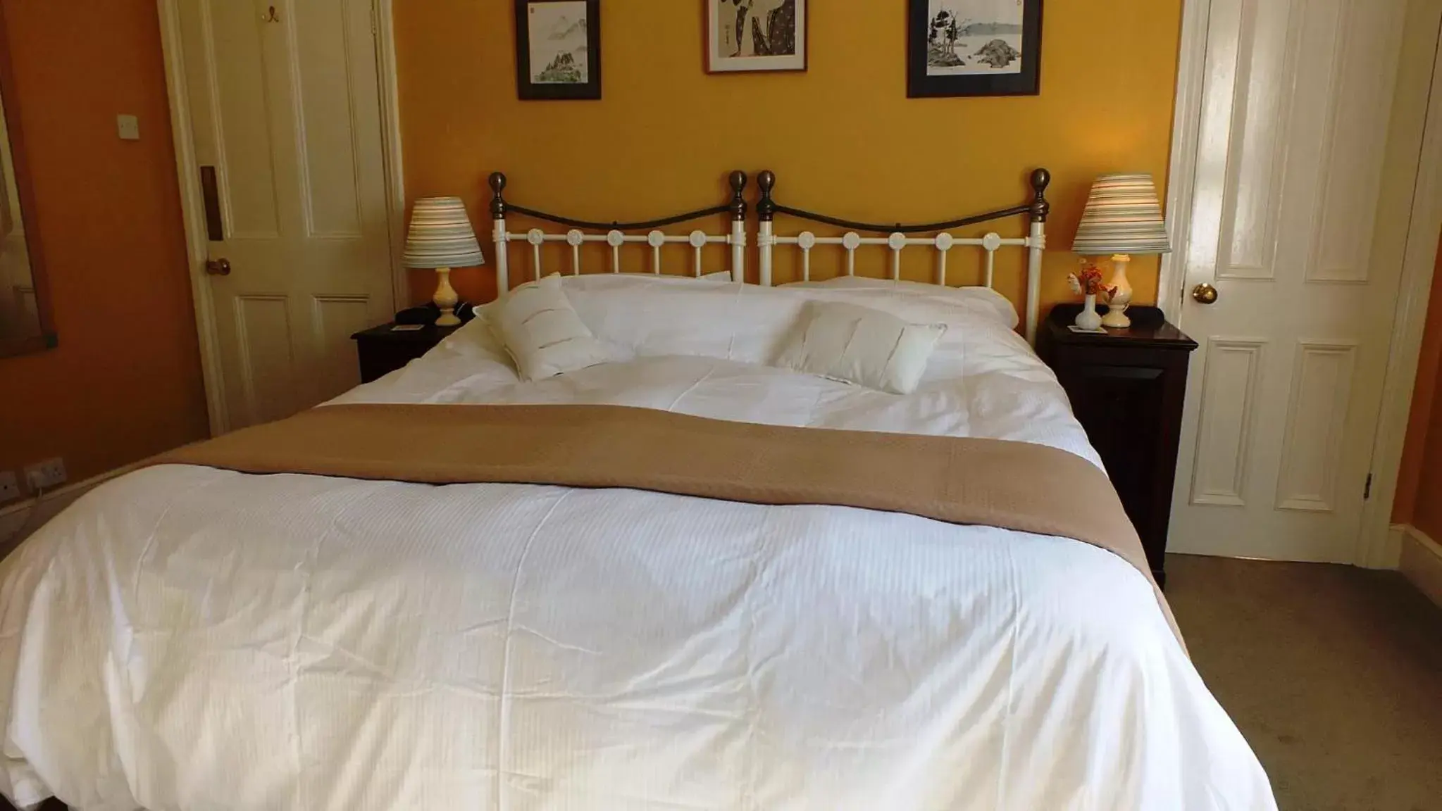 Superior Twin Room with Garden View in Dowfold House Bed and Breakfast