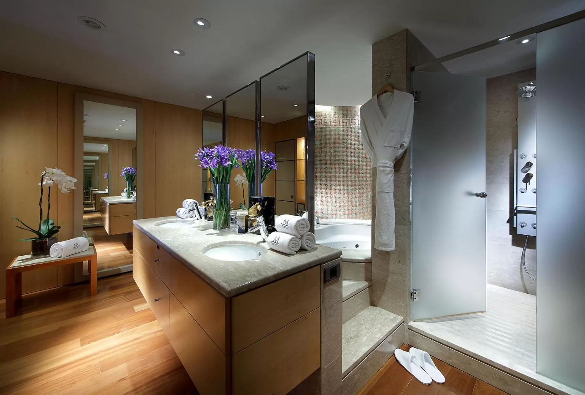 Bathroom in Eurostars Grand Marina Hotel GL