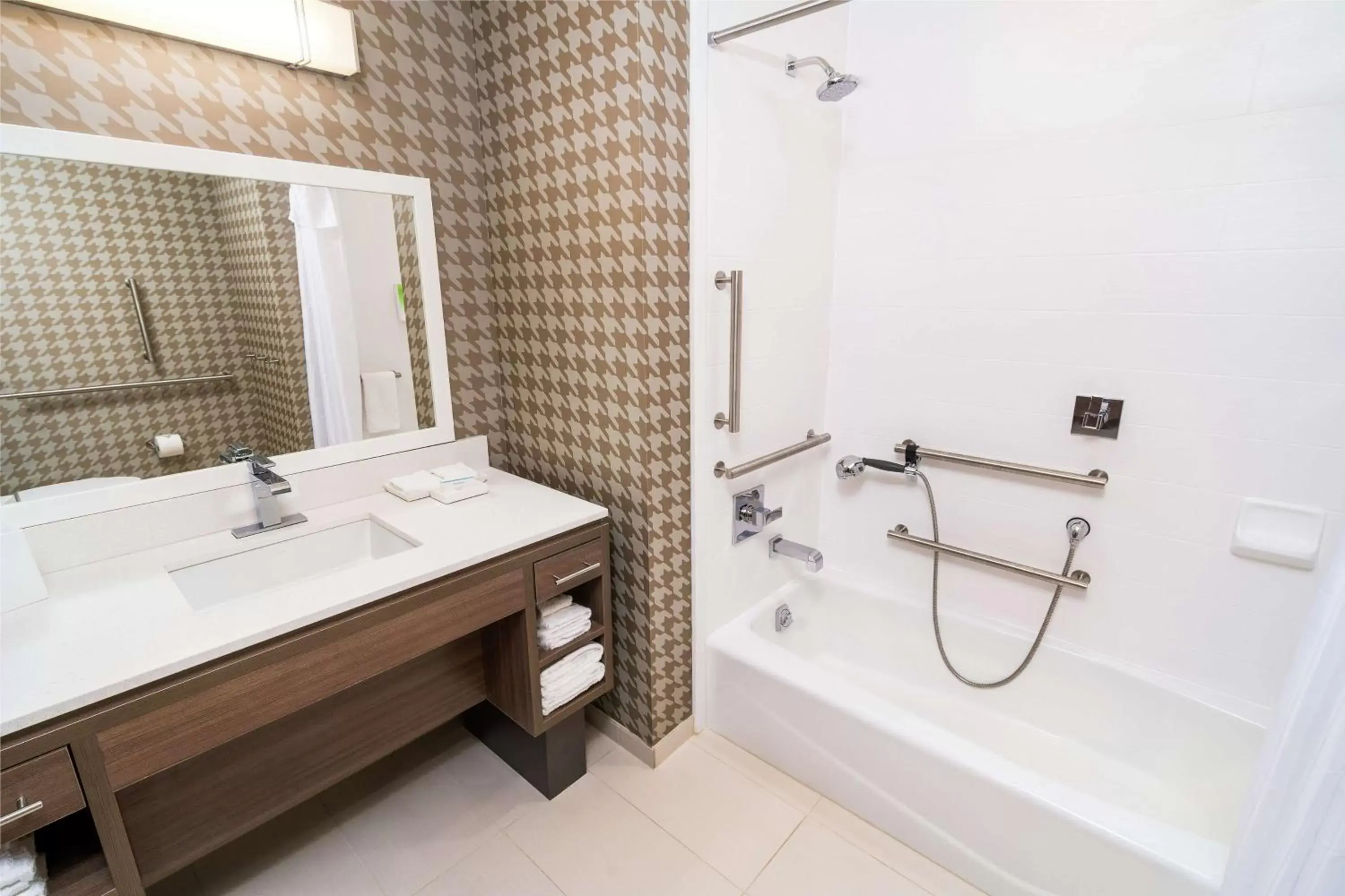 Bathroom in Home2 Suites by Hilton Las Vegas Stadium District