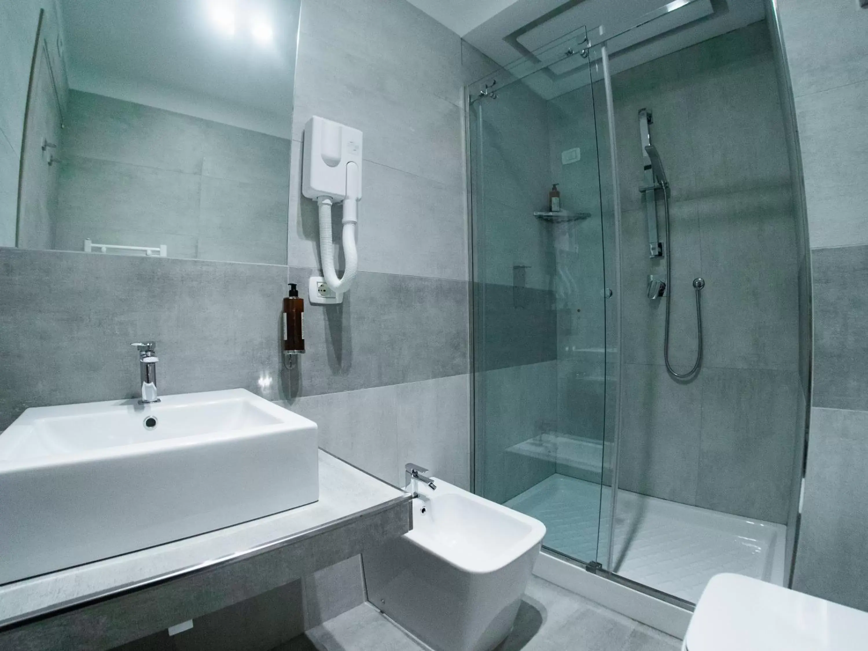 Shower, Bathroom in Prestige Rooms Chiaia
