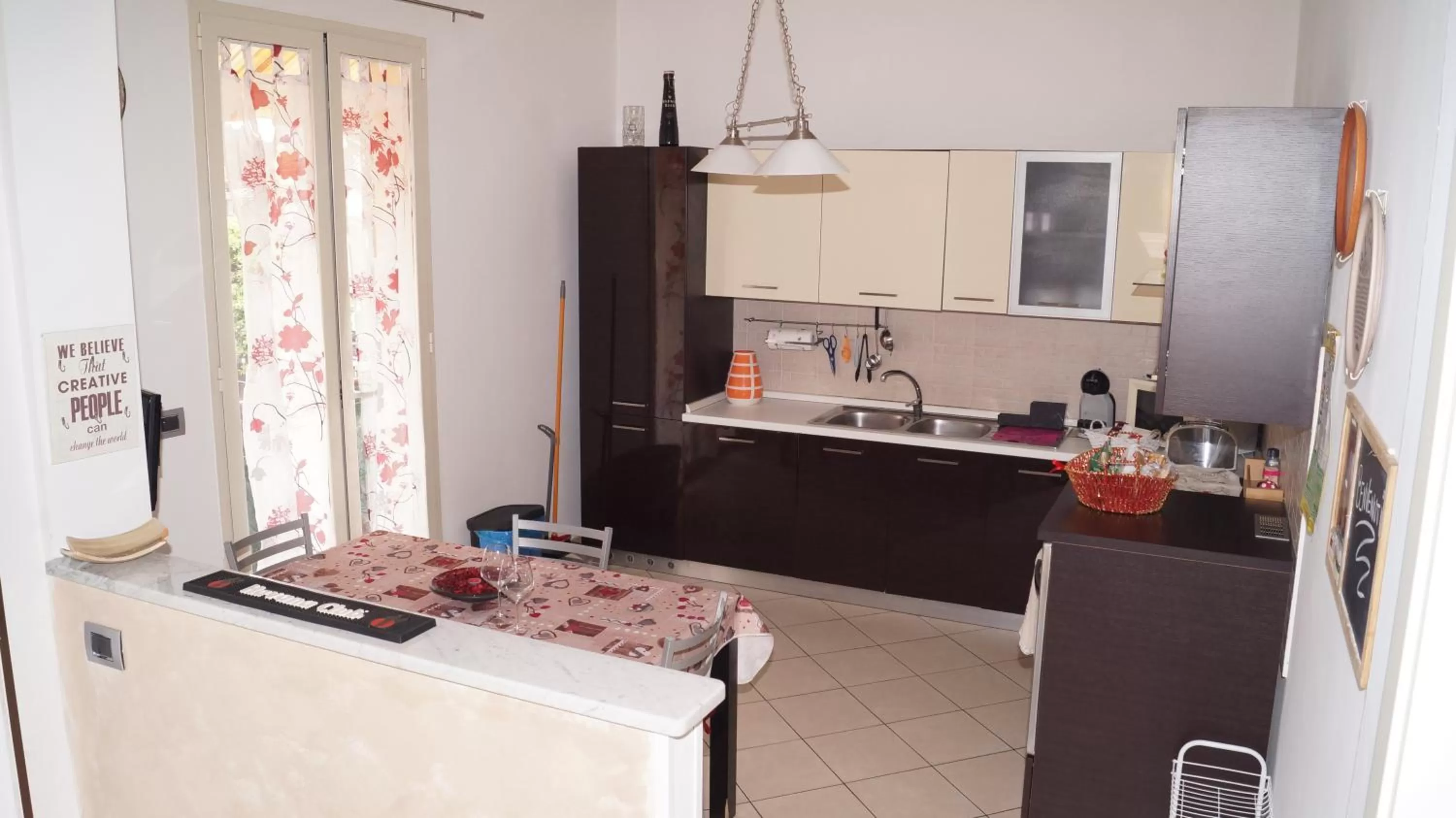 Dining area in Bed and Breakfast da Nonna Ezia