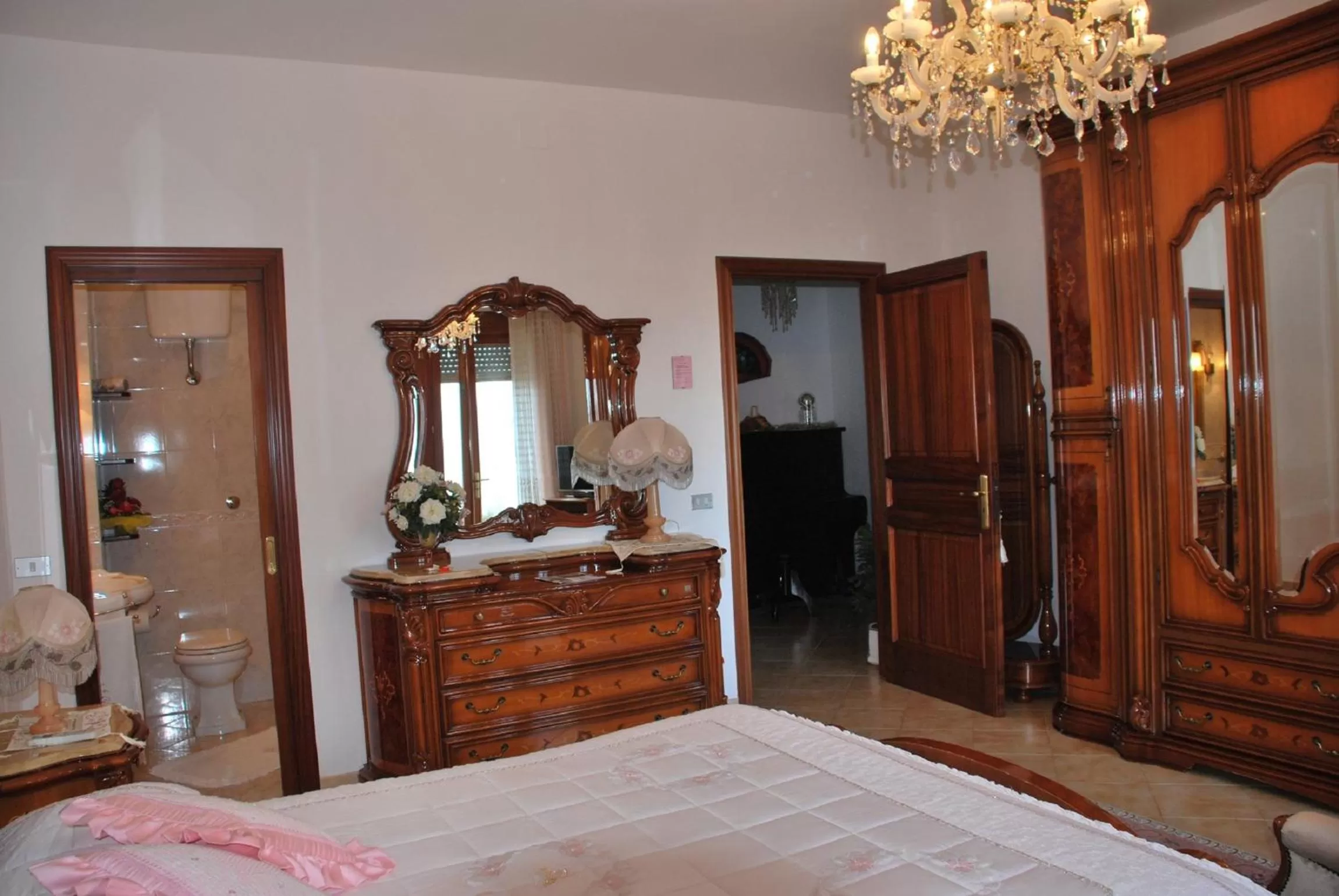 Photo of the whole room, Bed in B&B La Rosa Antica