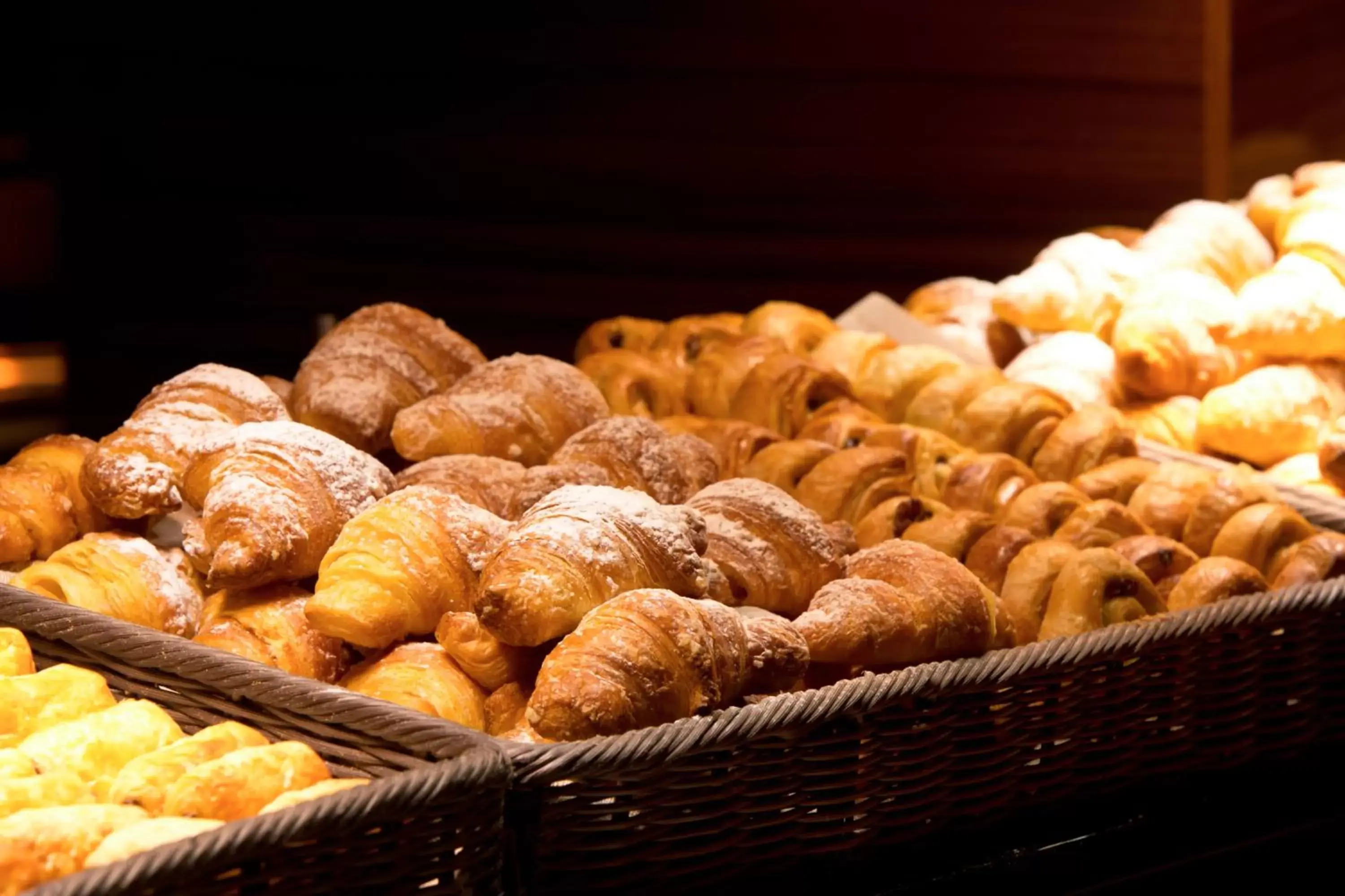 Buffet breakfast in Starhotels Anderson